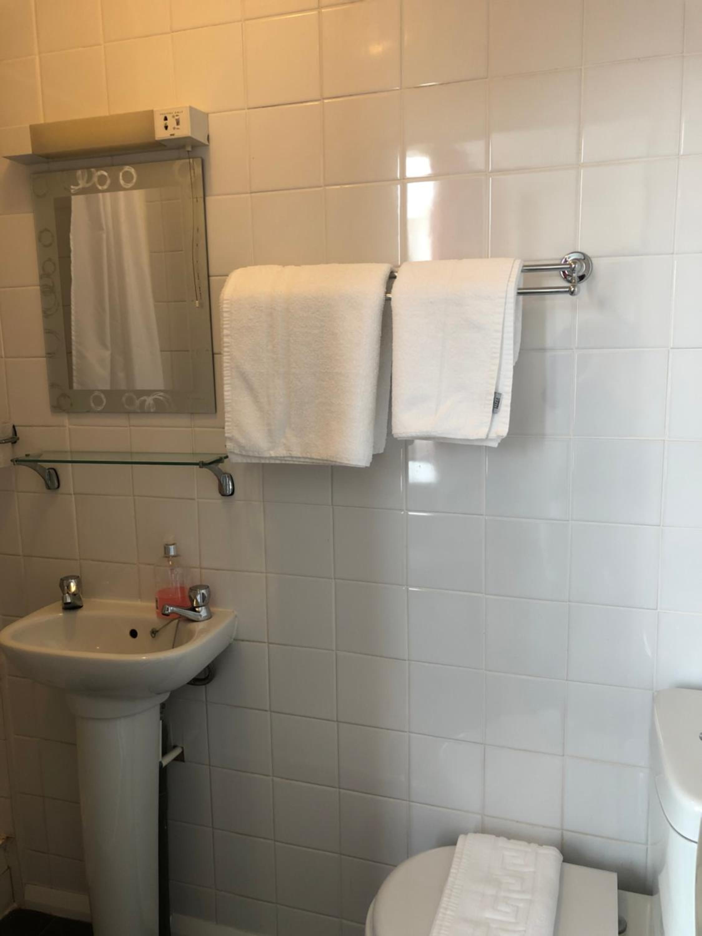 Single Room photo 2