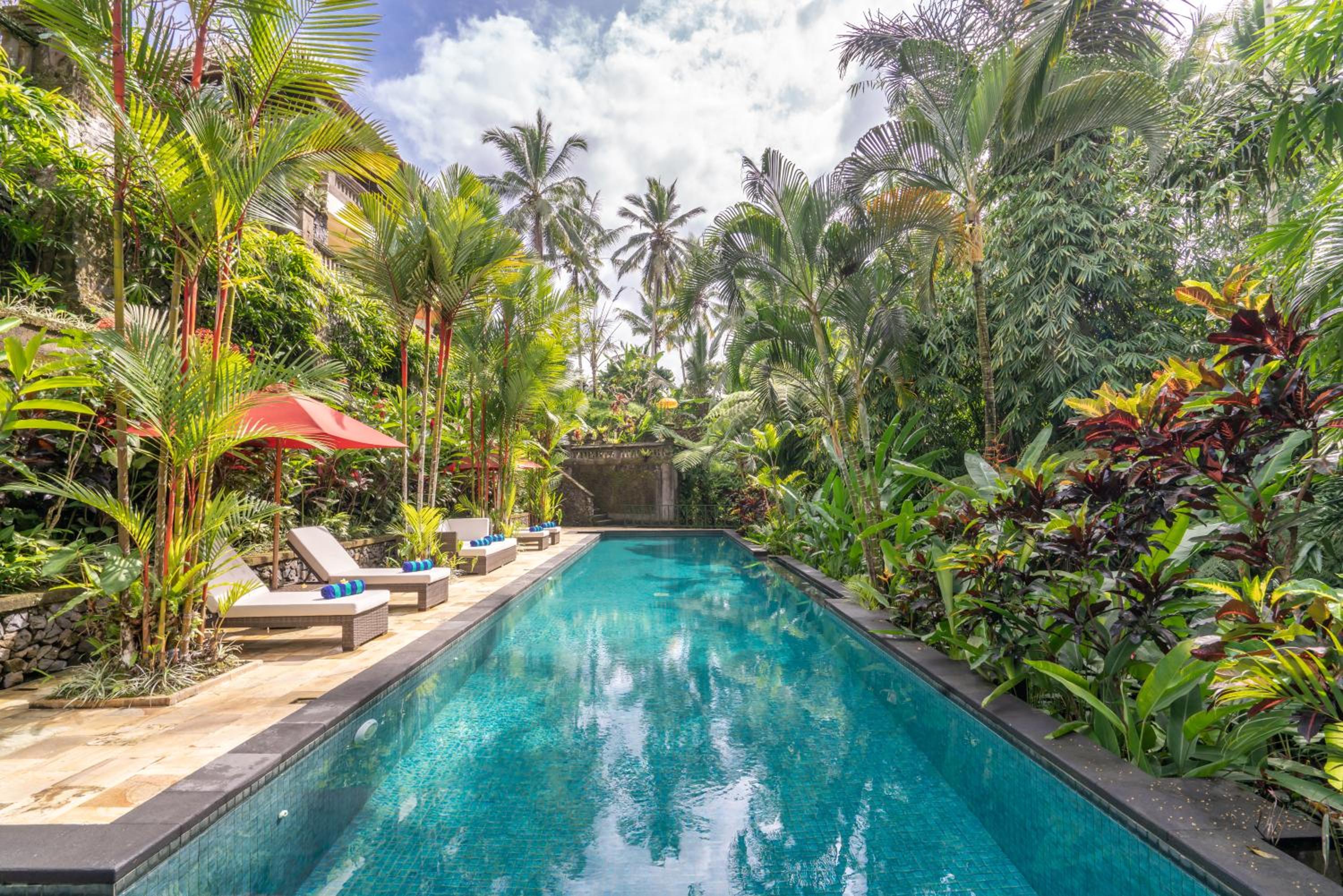 Villa with Private Pool - Photo 26