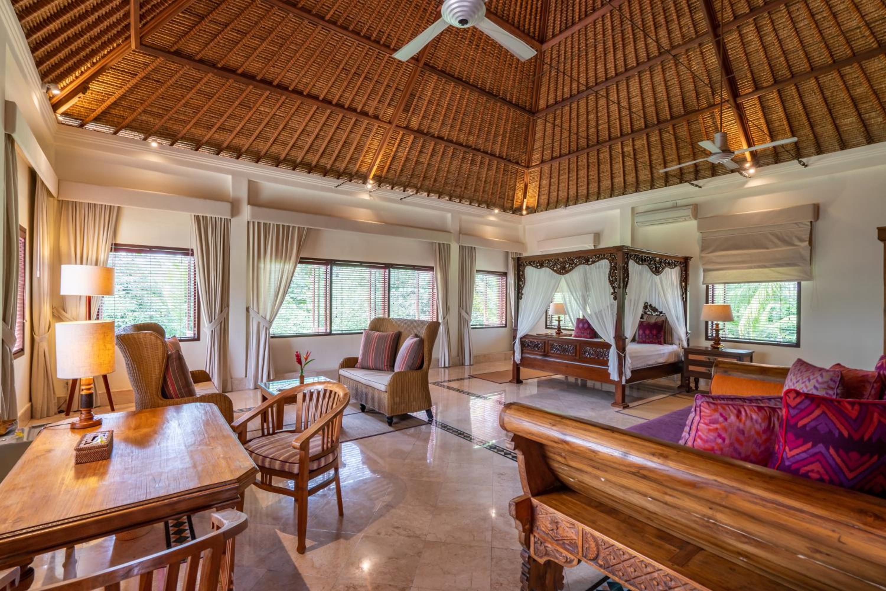 Villa with Private Pool - Photo 20