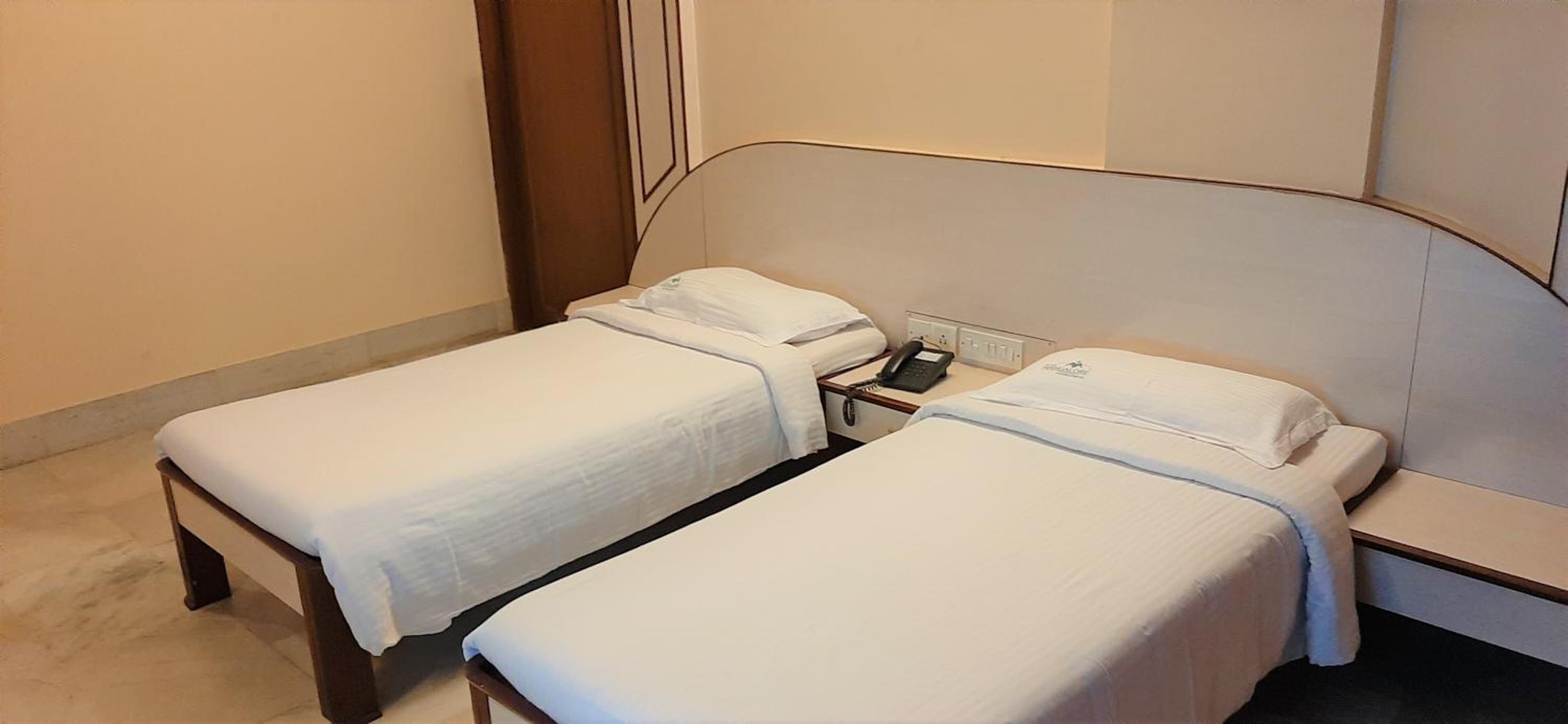 Deluxe Double Non AC