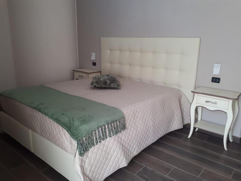Deluxe Double or Twin Room photo 2