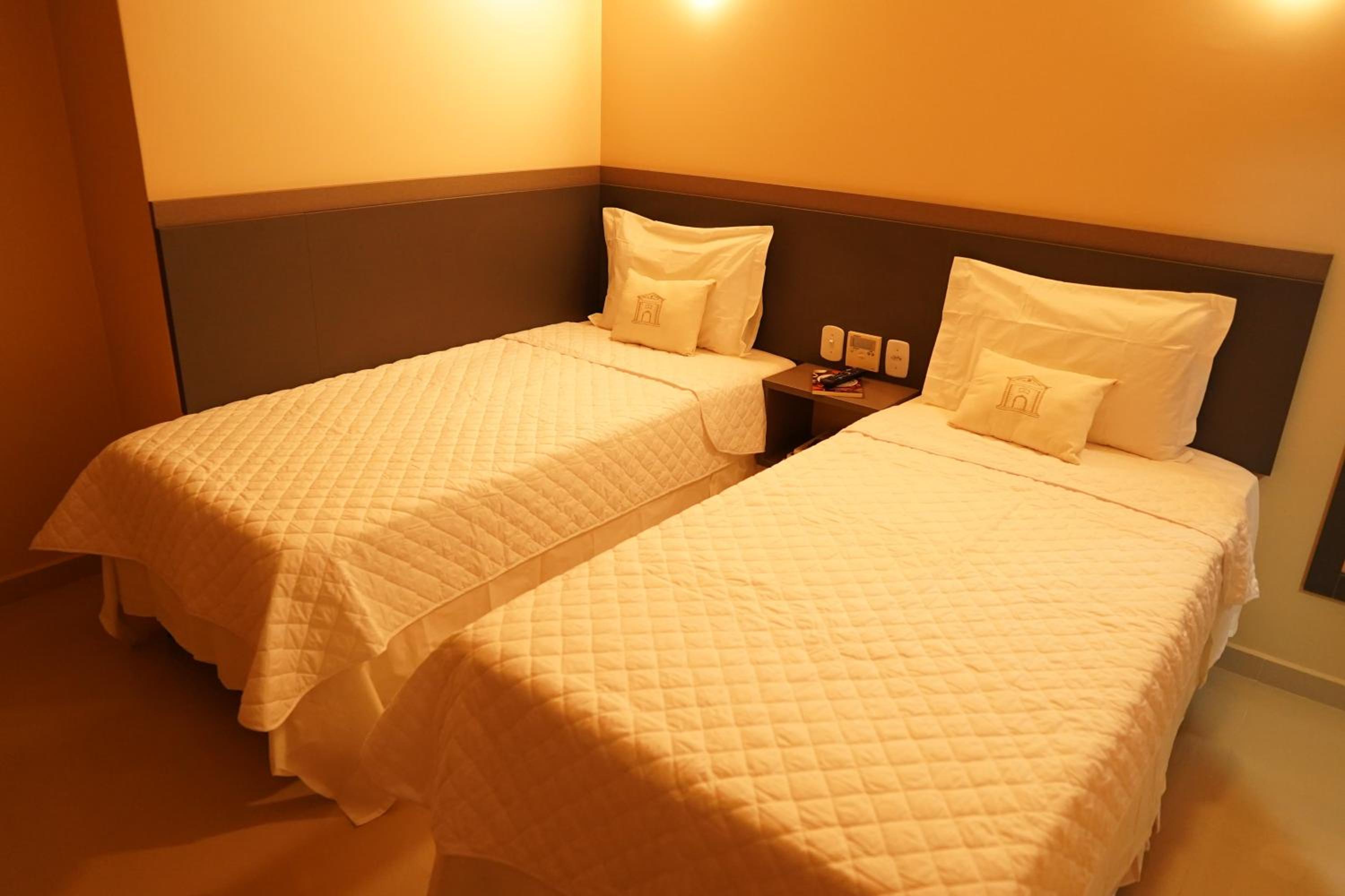 Double Room - Photo 9