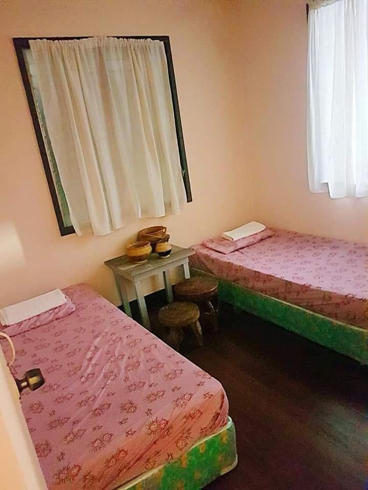 Budget Twin Room - Photo 1