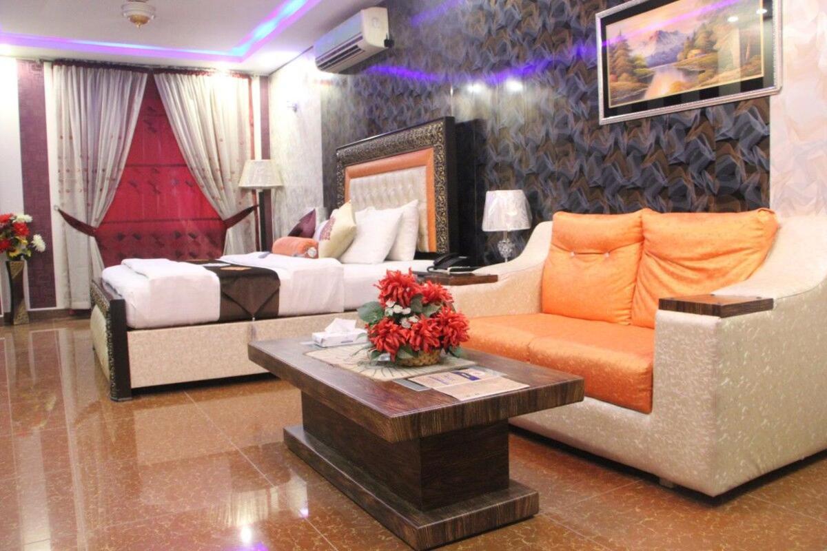 Executive Suite