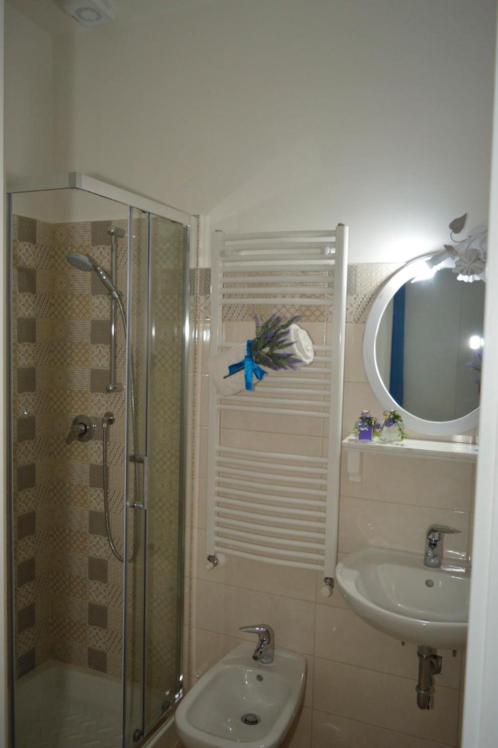Comfort Quadruple Room - Photo 8