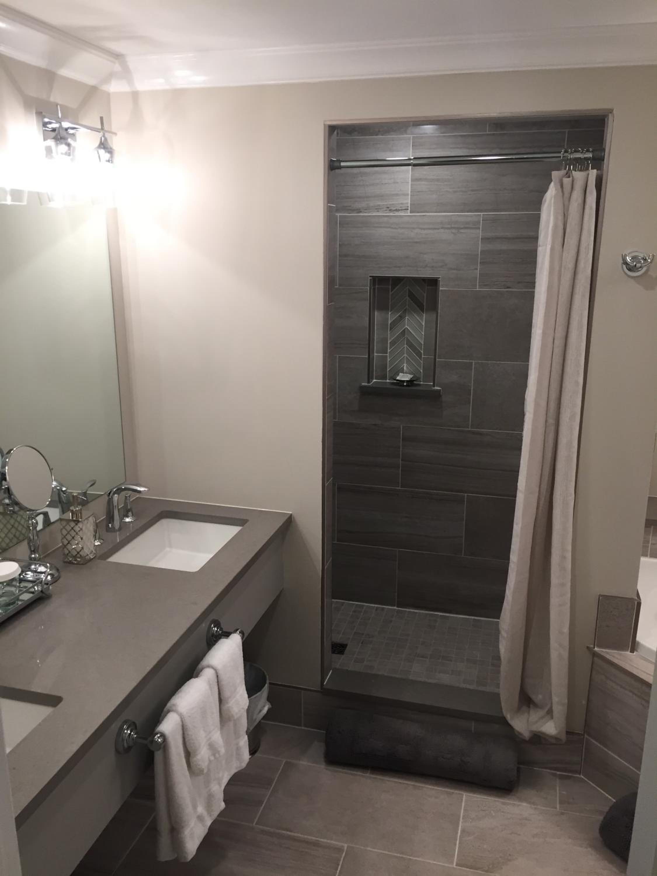 King Room with Spa Bath photo 2
