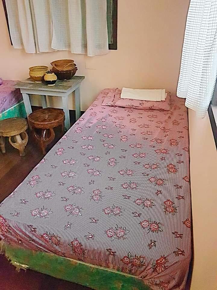 Budget Twin Room - Photo 3