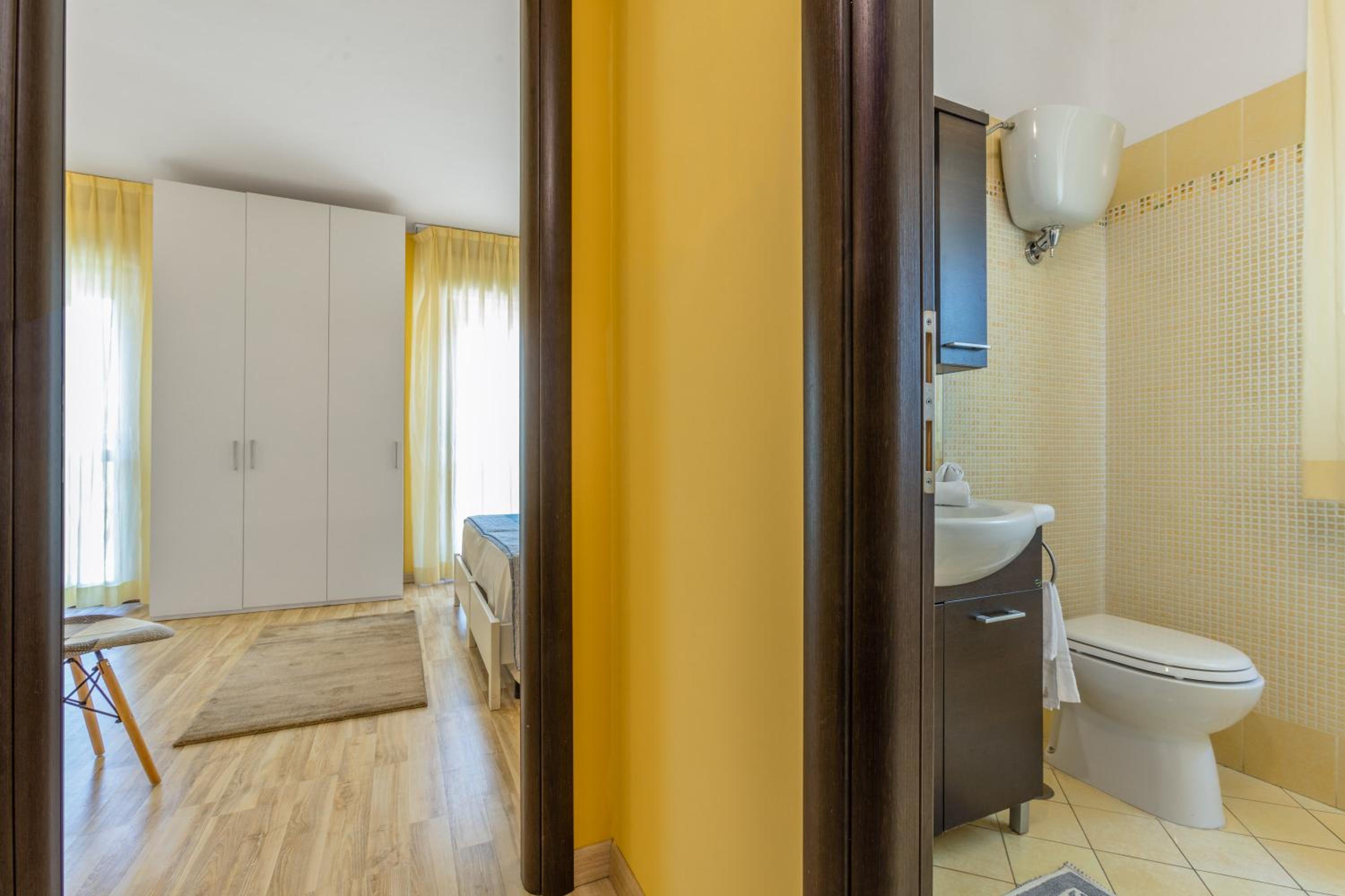 Standard Double Room - Photo 5