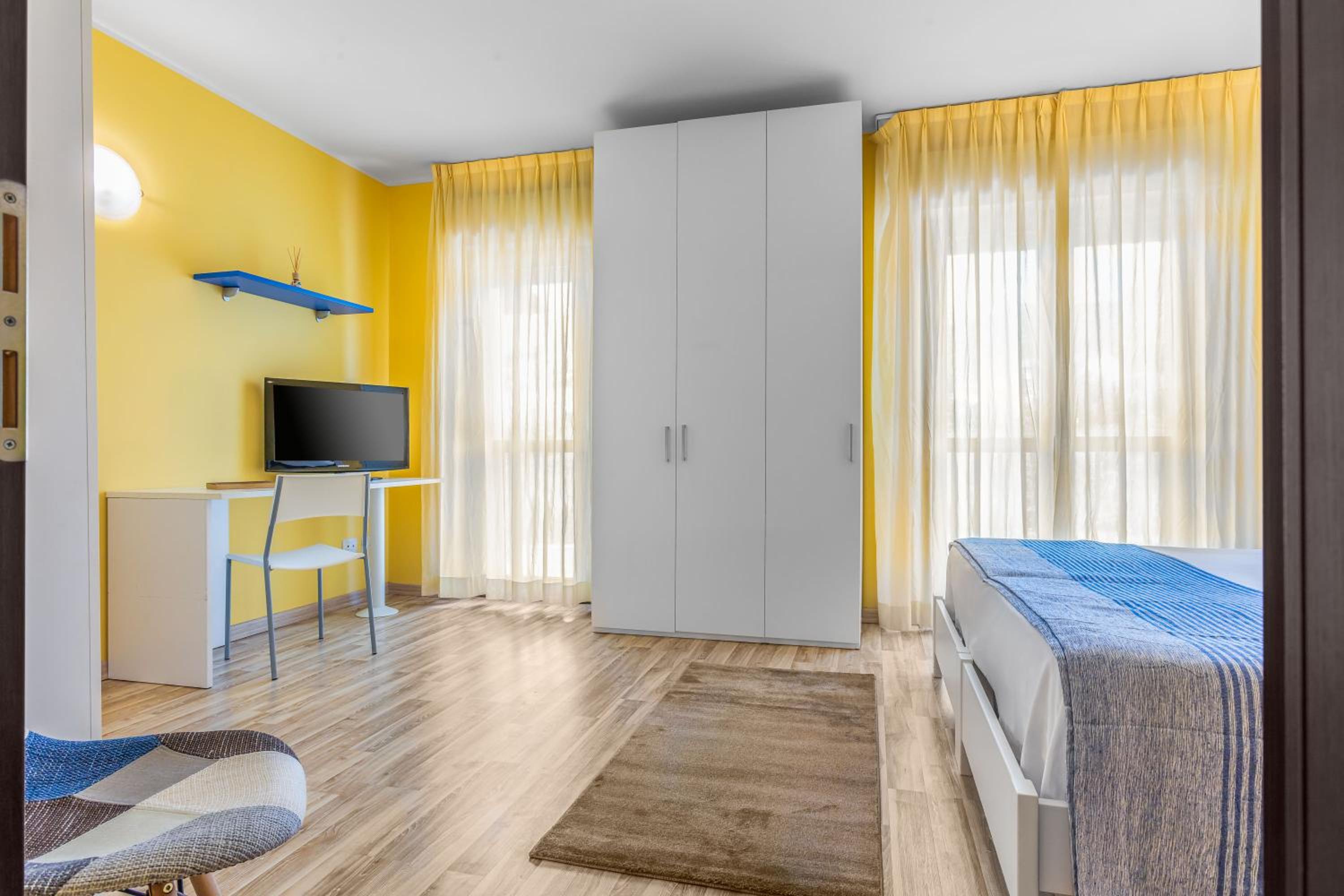One-Bedroom Apartment (3 Adults)