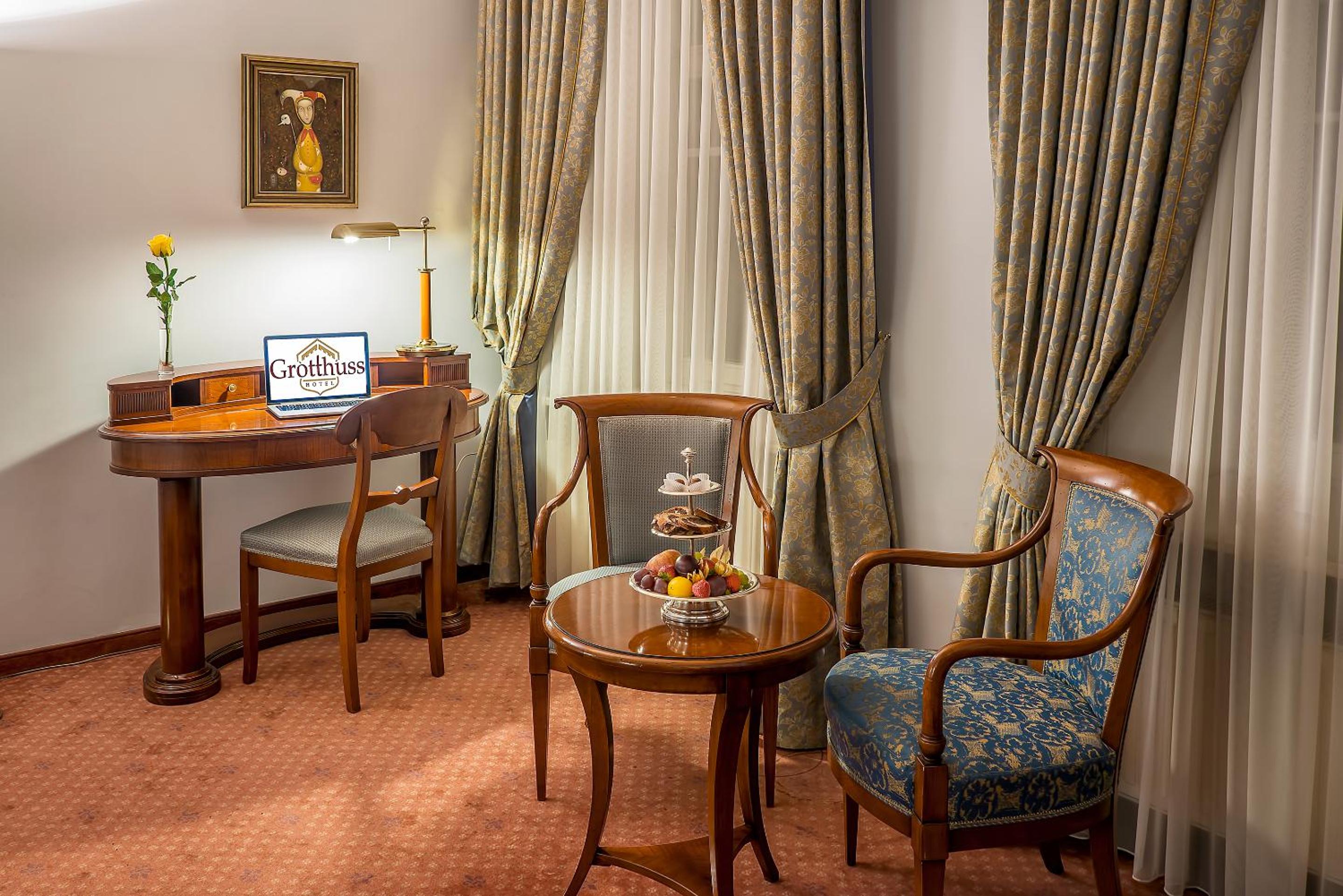 Business Double or Twin Room - Photo 10