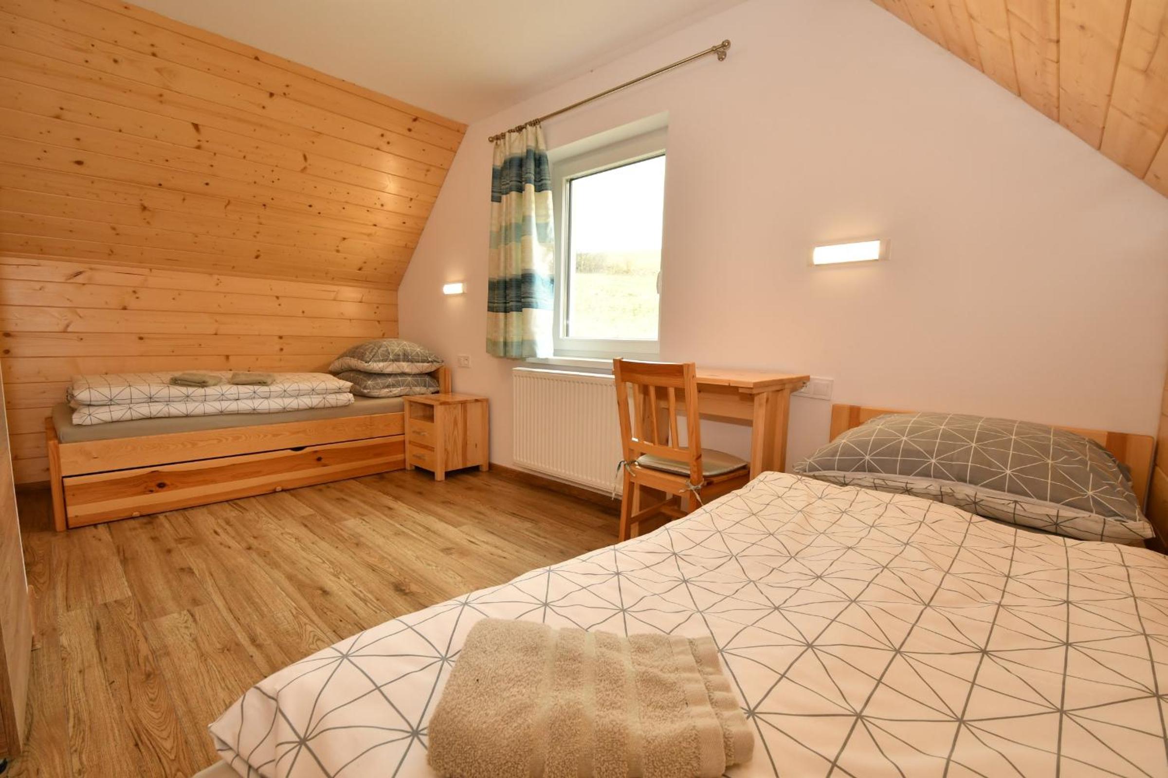 Suite with Mountain View - Photo 10