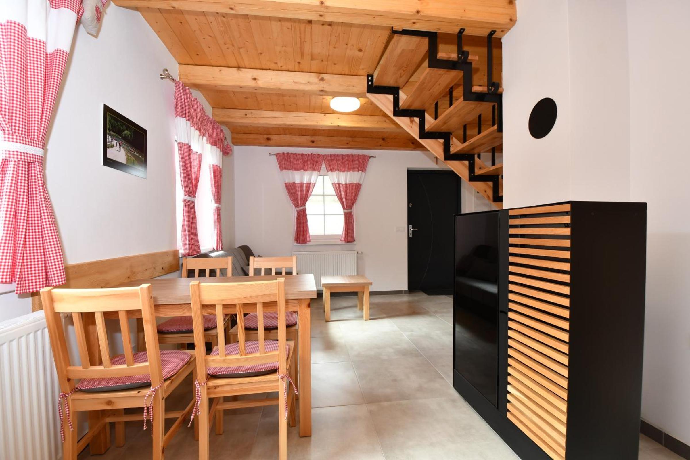 Suite with Mountain View - Photo 16