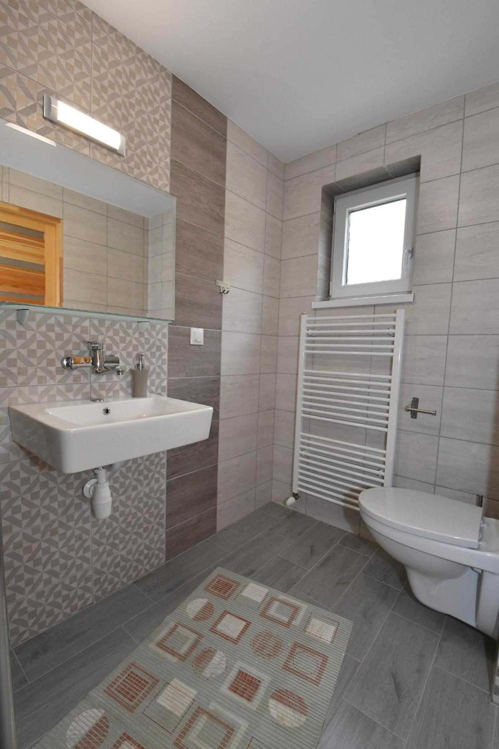 Suite with Mountain View - Photo 18