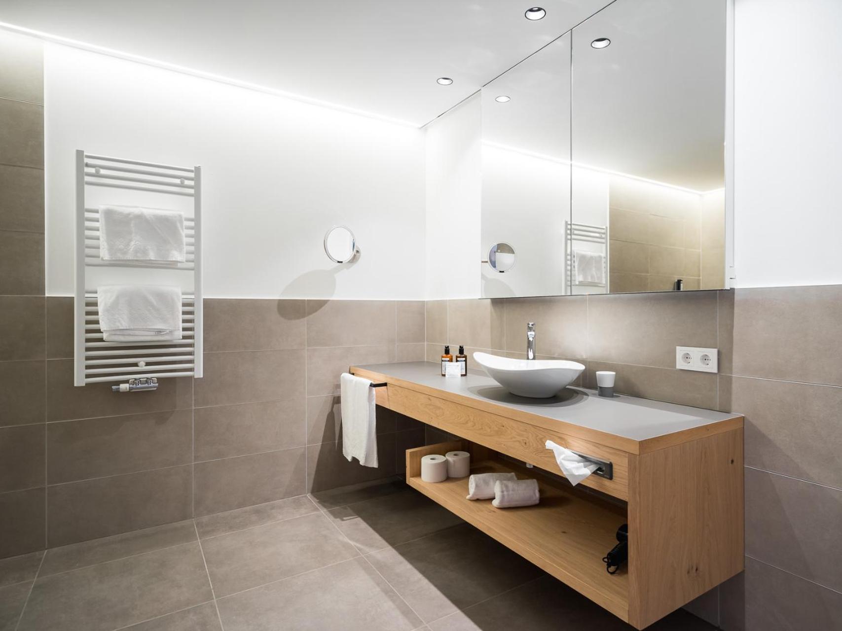 Suite with Terrace - Photo 5