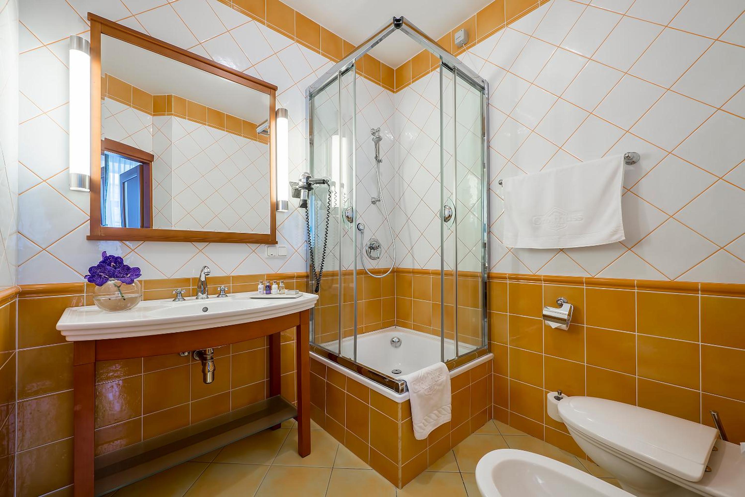 Budget Single Room photo 3
