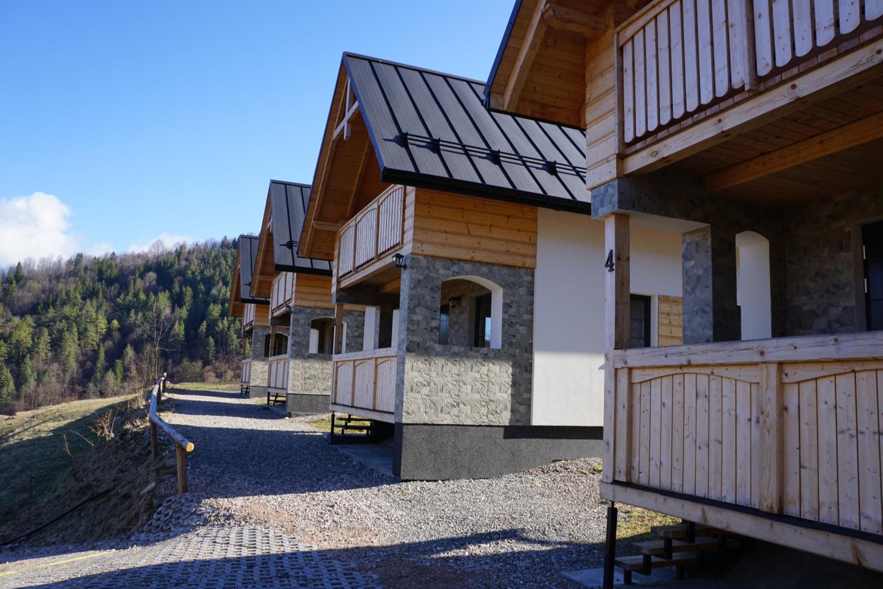 Suite with Mountain View - Photo 6