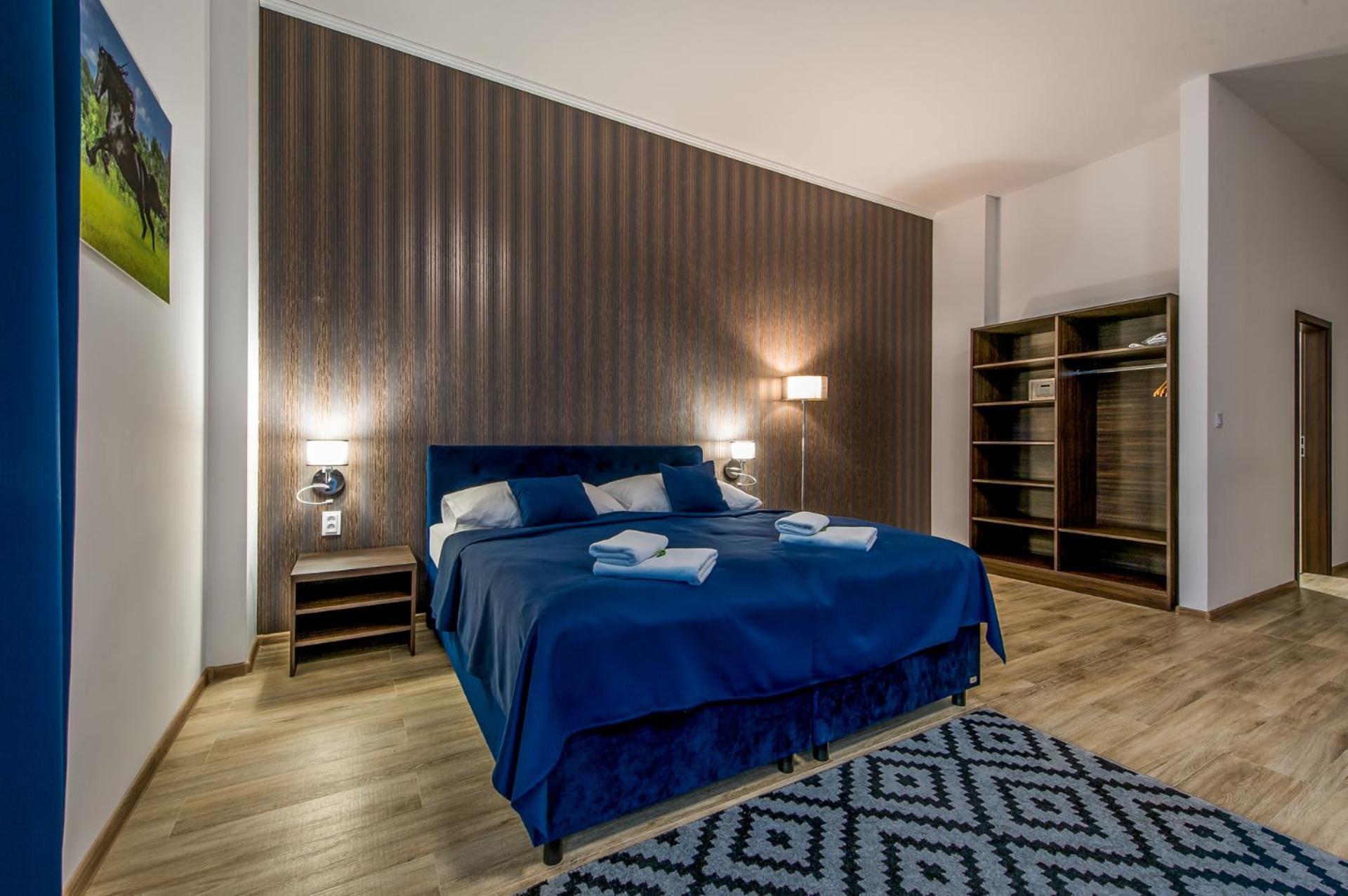 Apartment - Photo 2