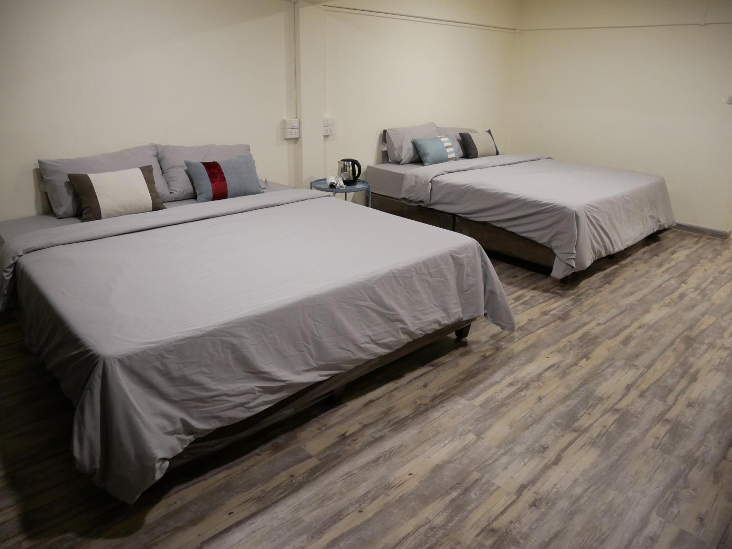 King Room With Two King Beds photo 3