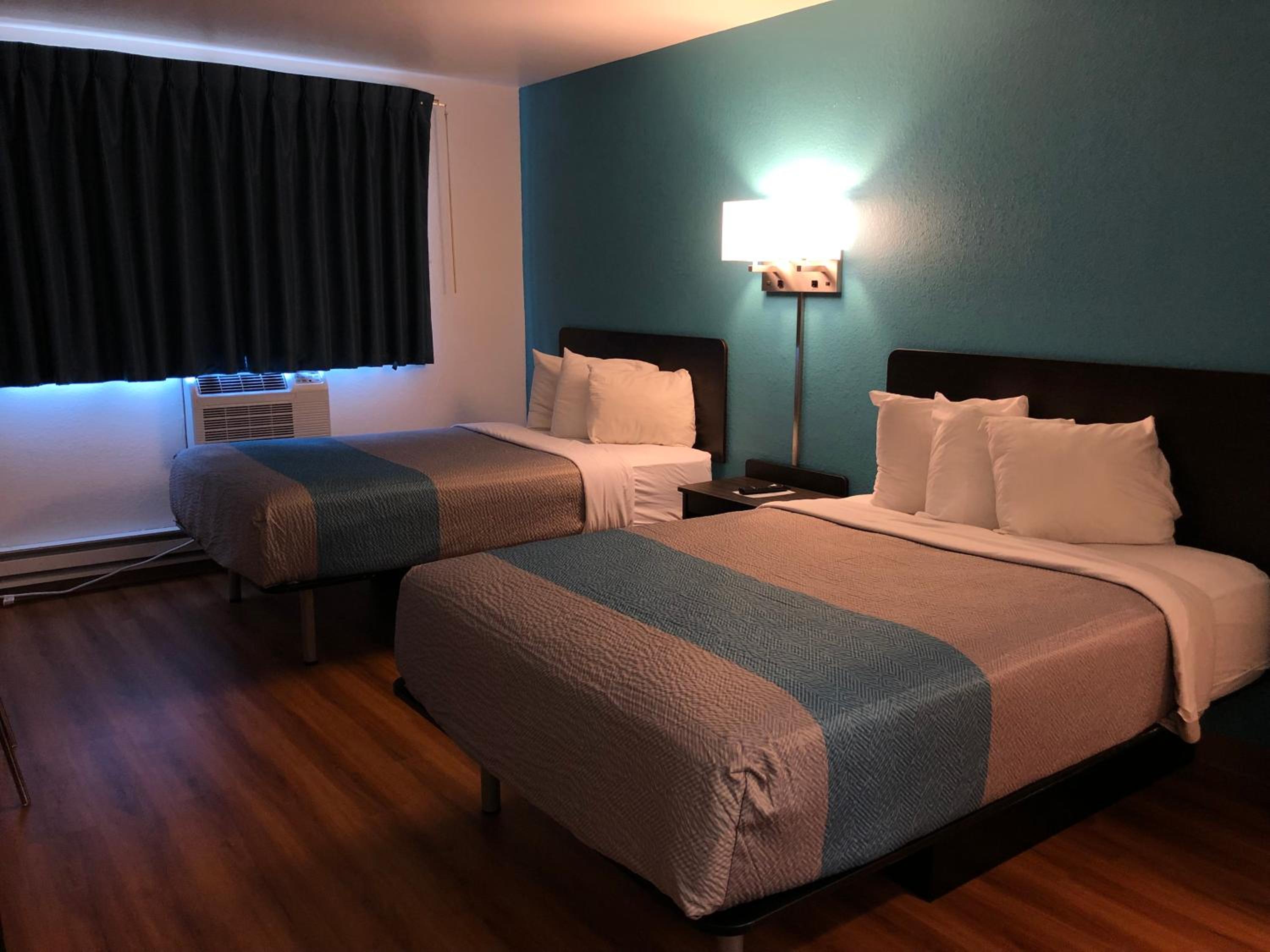 Queen Room with Two Queen Beds - Non-Smoking