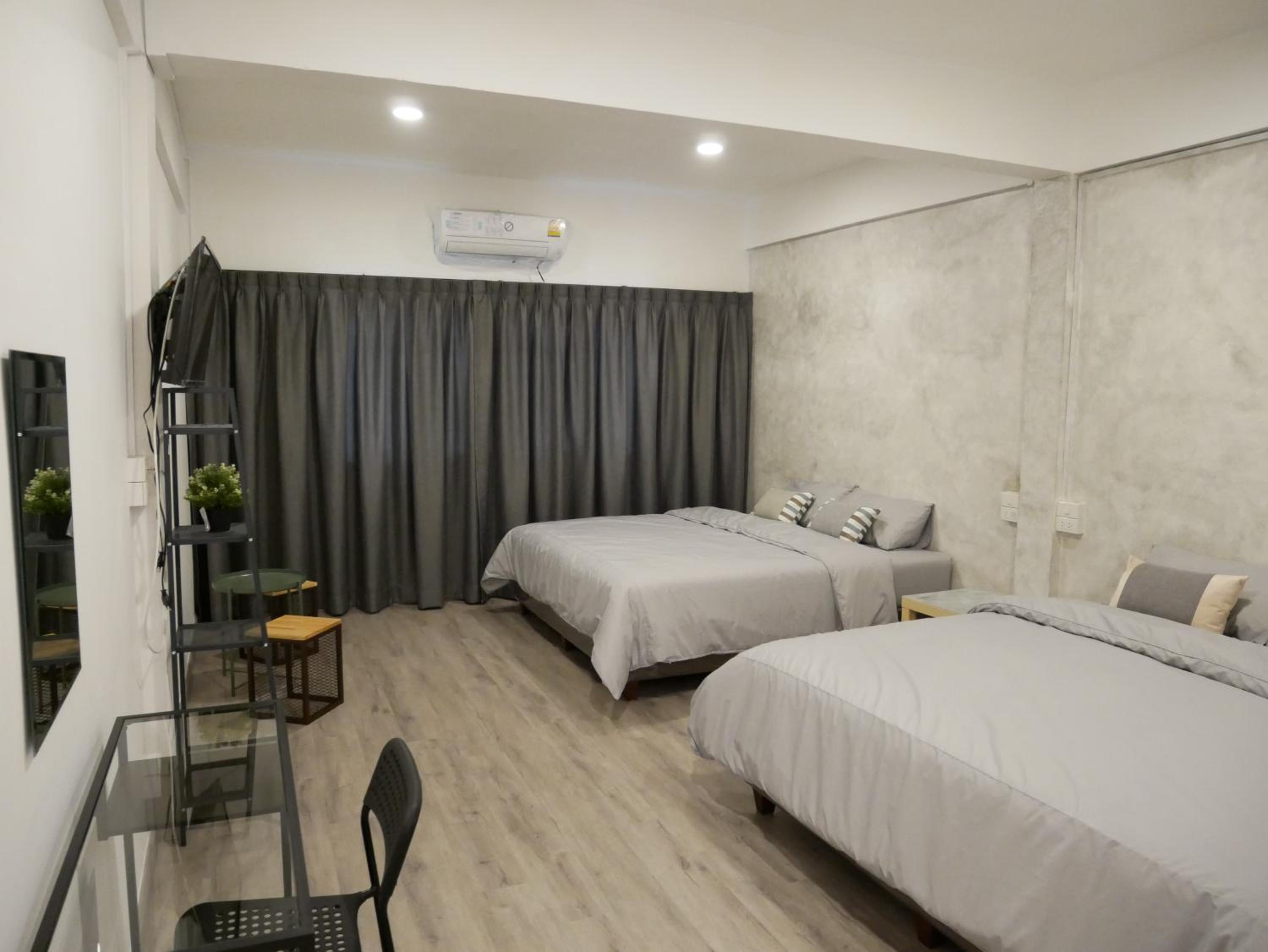 King Room With Two King Beds photo 1
