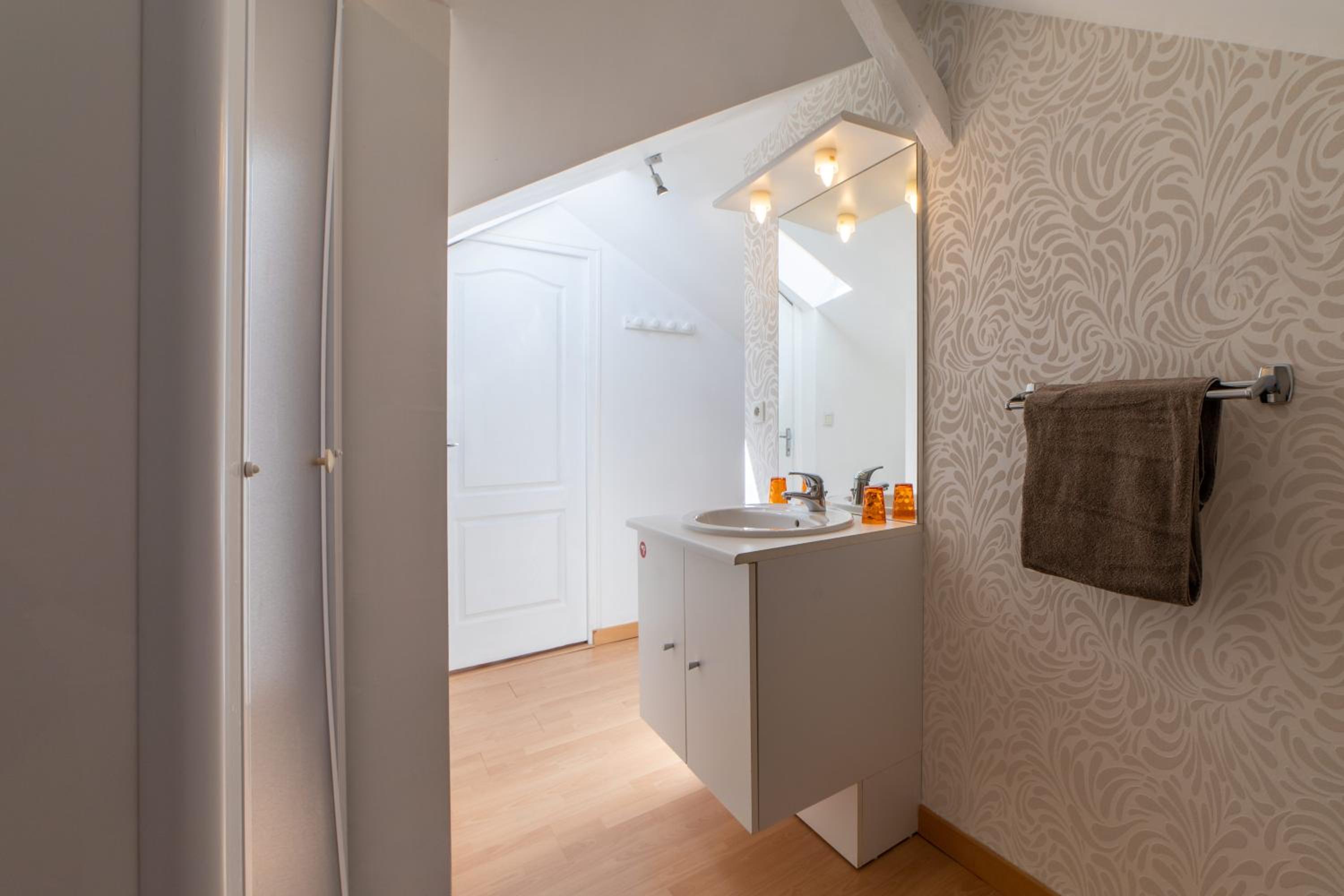 Twin Room with Private External Bathroom photo 3
