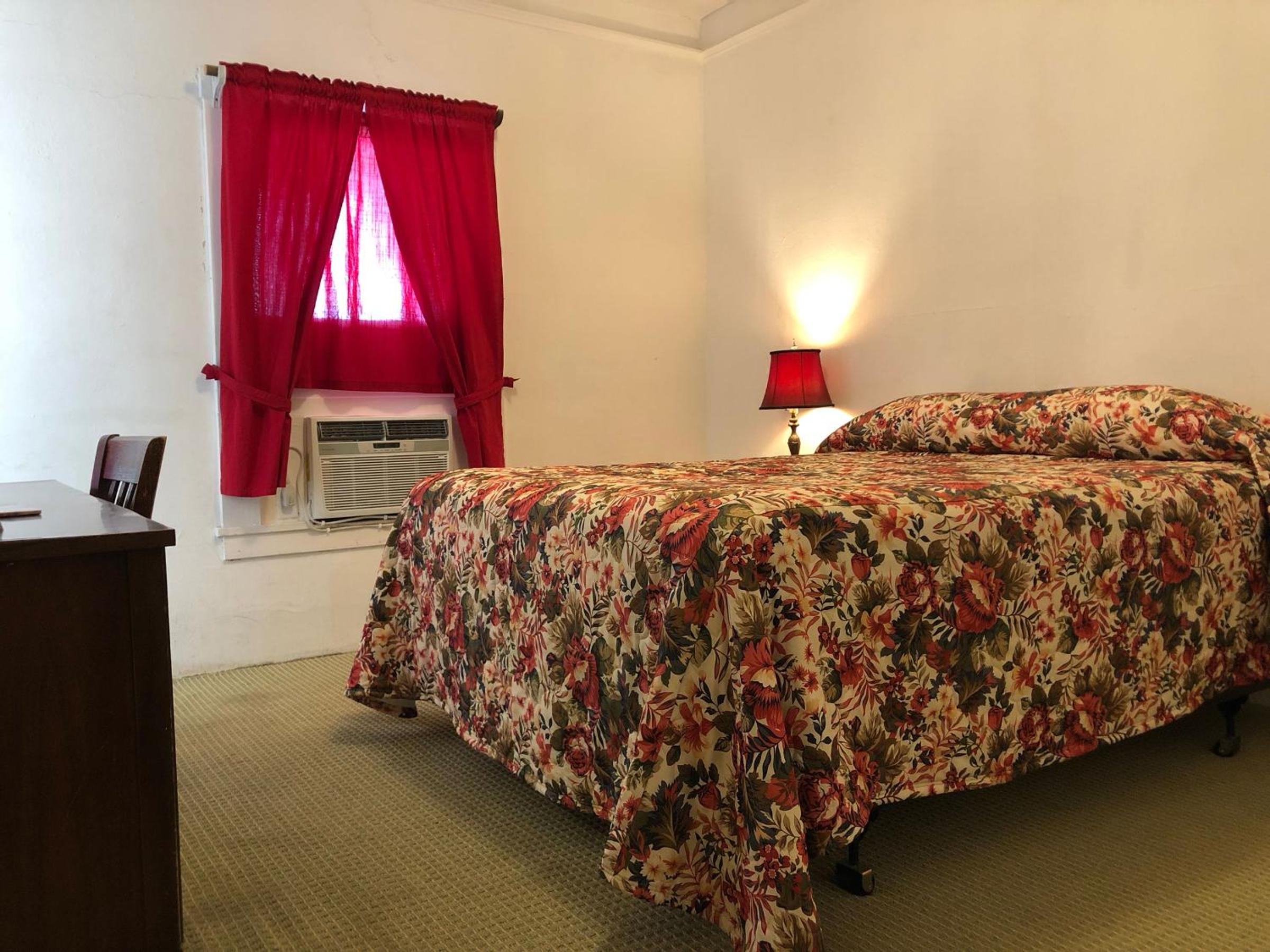 Queen Room - Photo 4