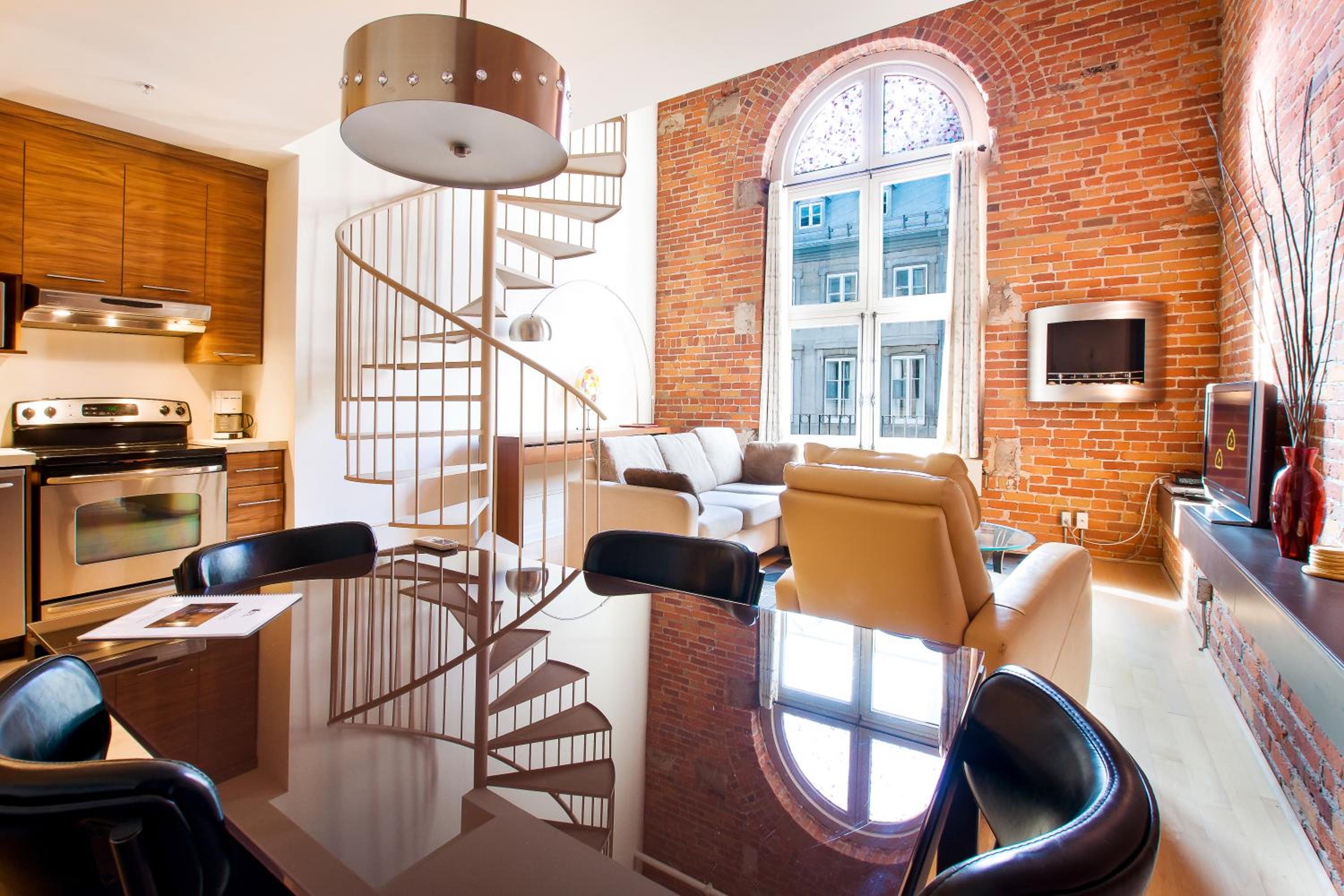 Loft 201