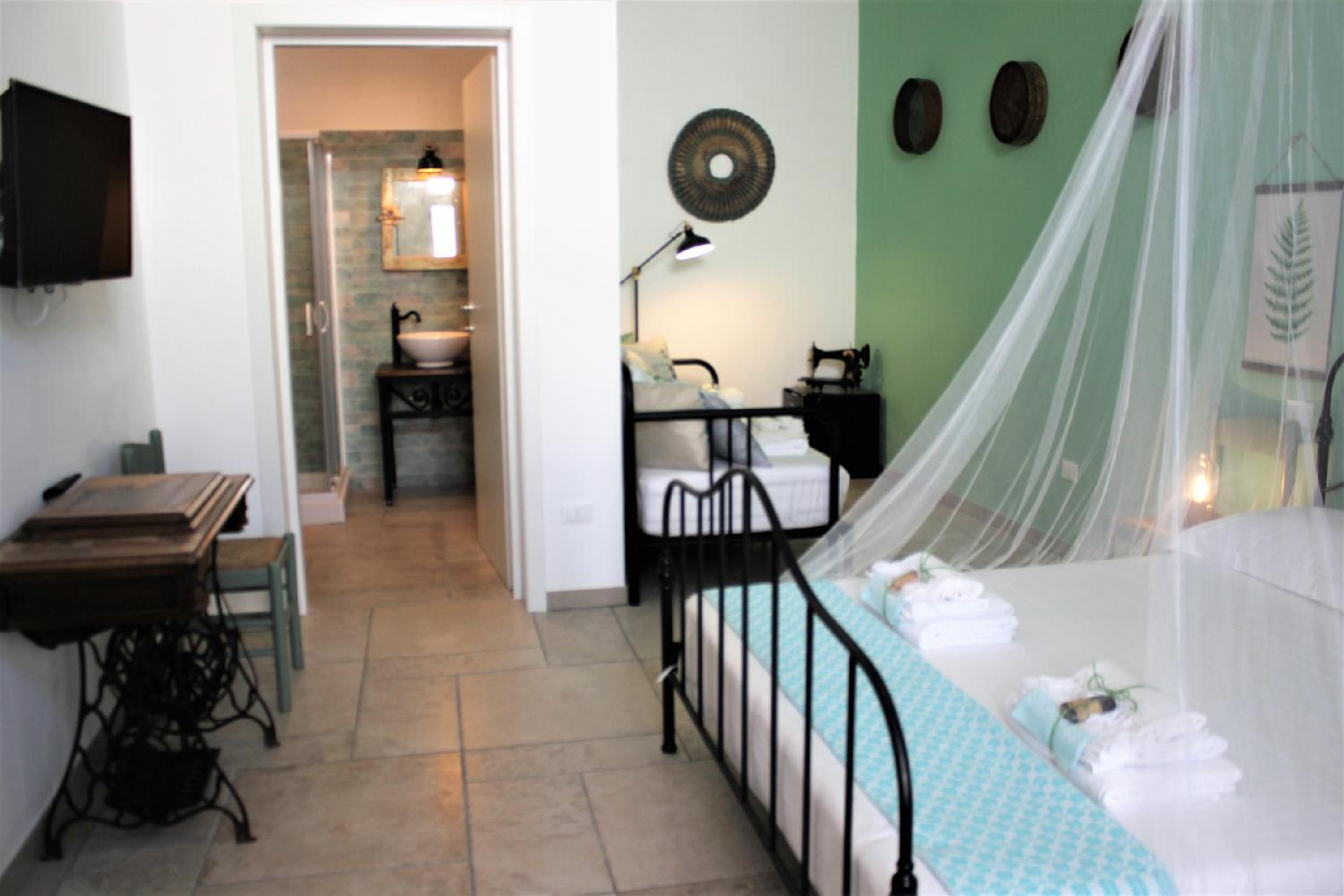 Deluxe Double Room photo 3