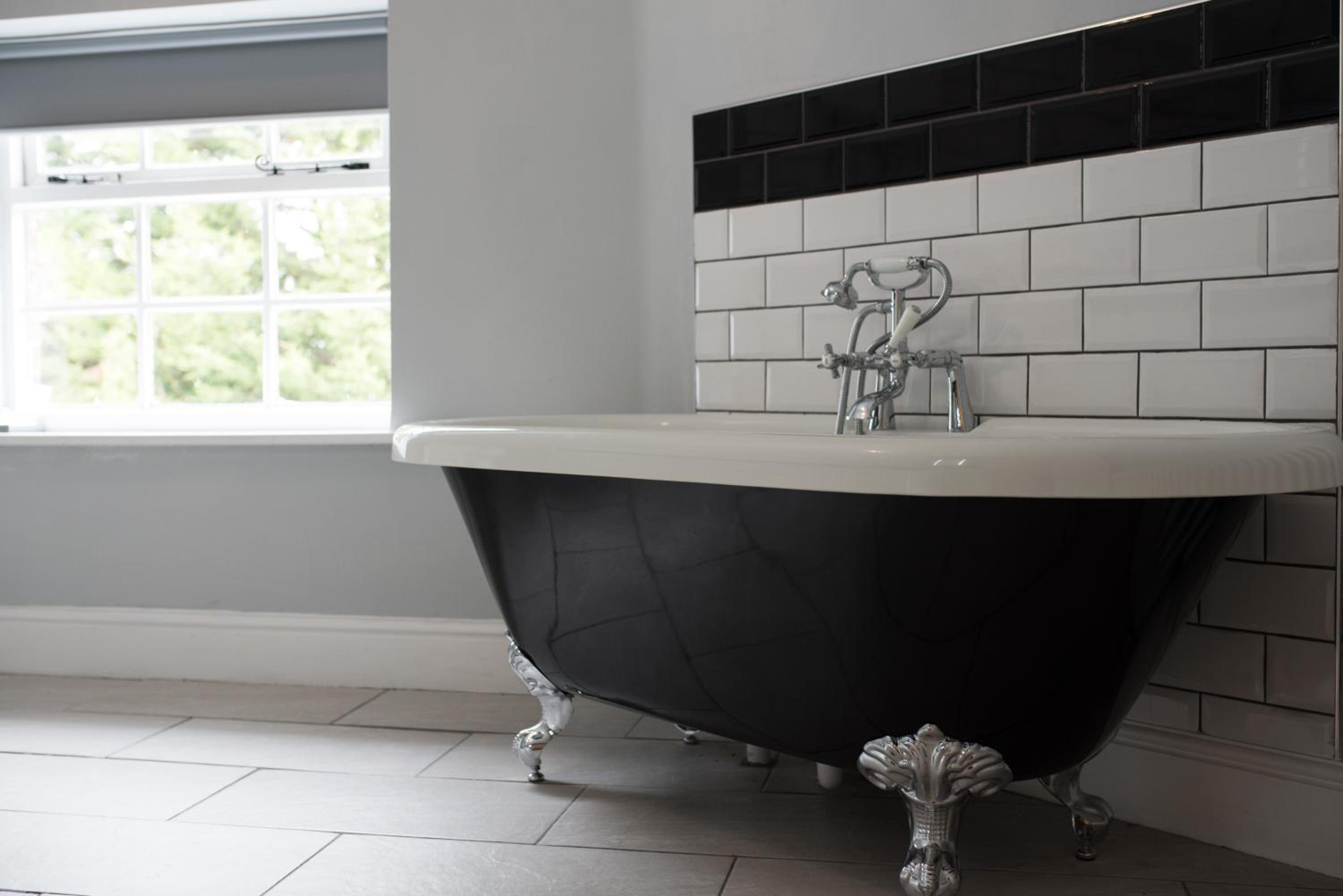 King Suite - Photo 2