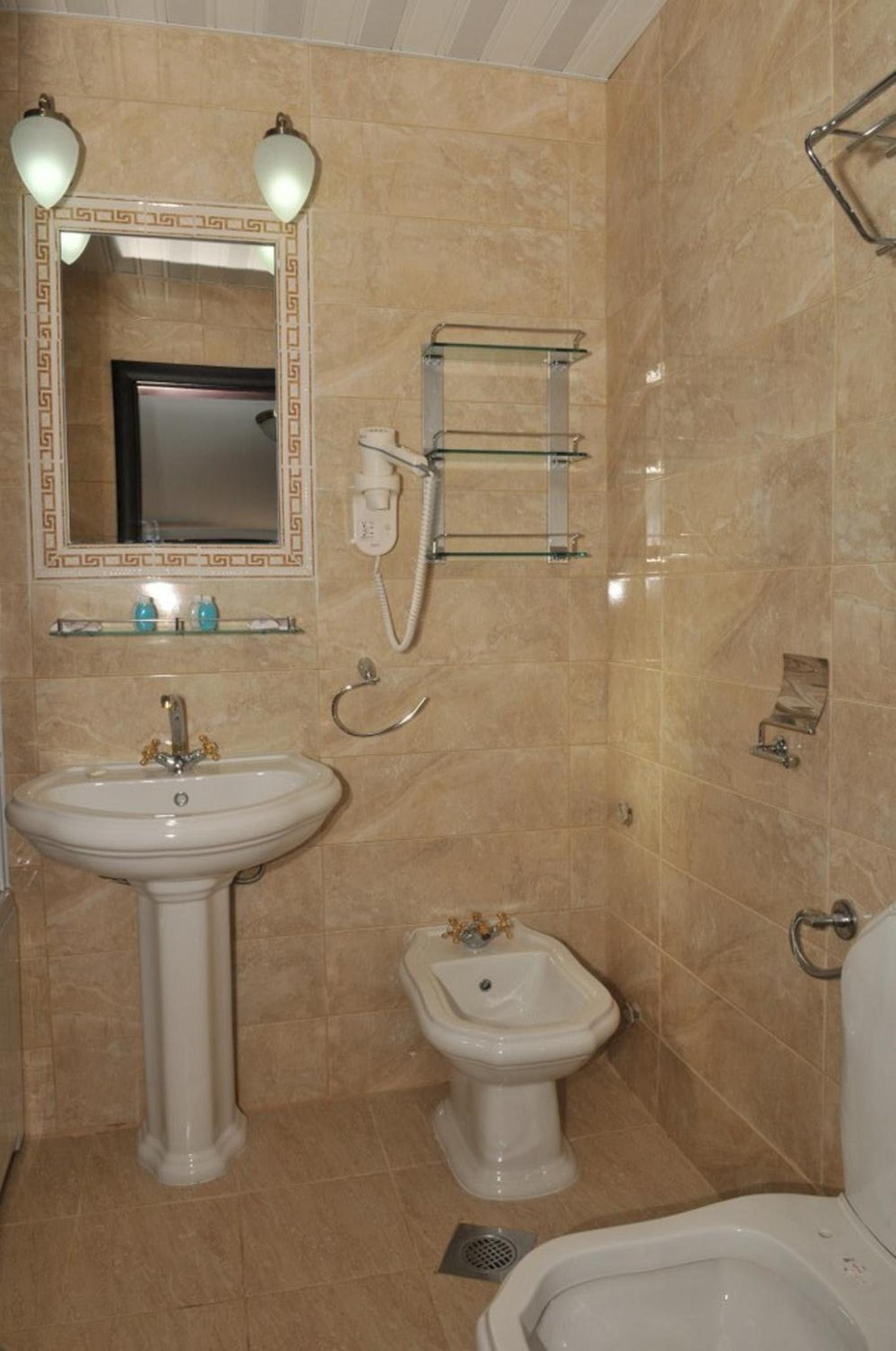 Penthouse Suite - Photo 9