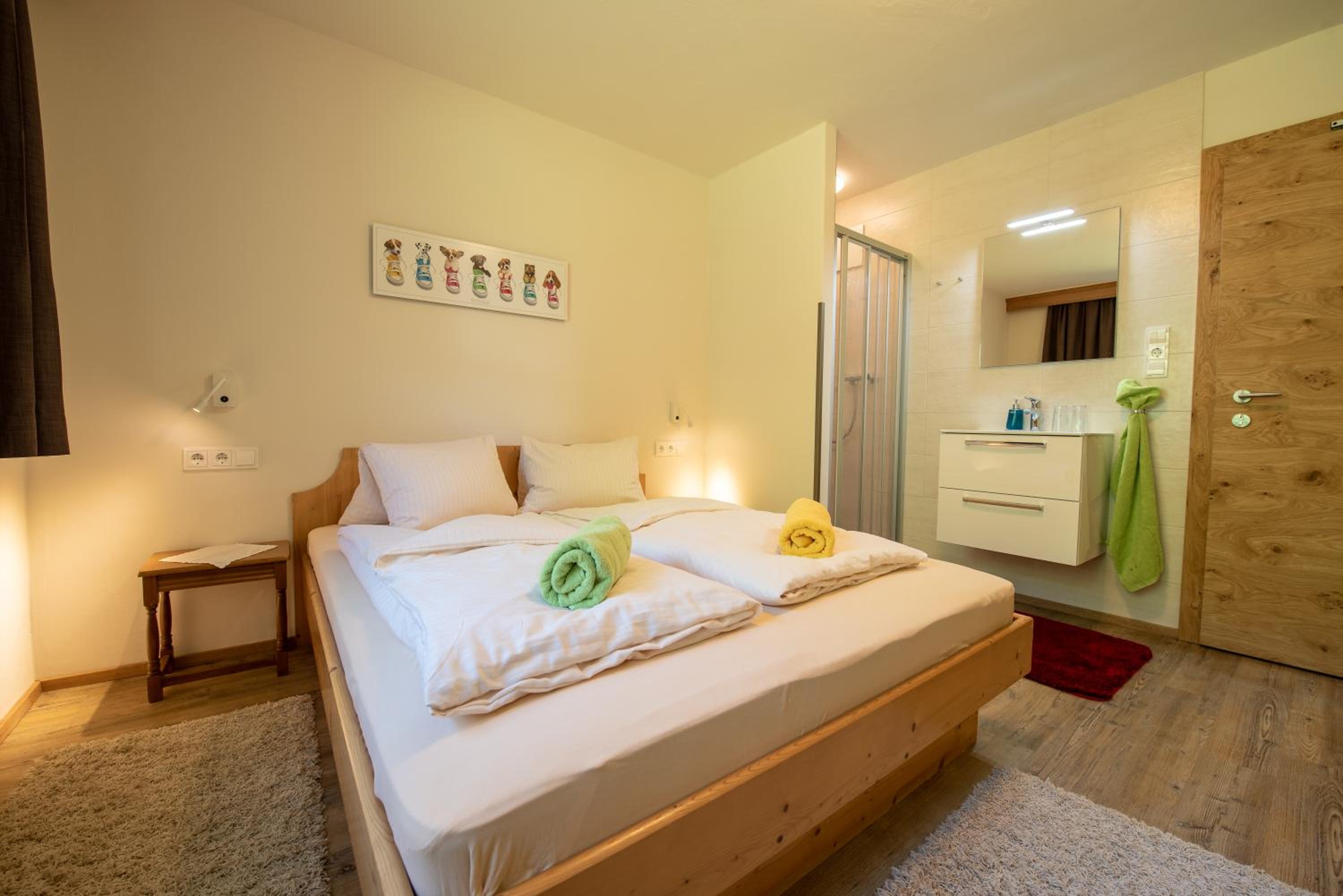 Double Room with Shared Toilet photo 3