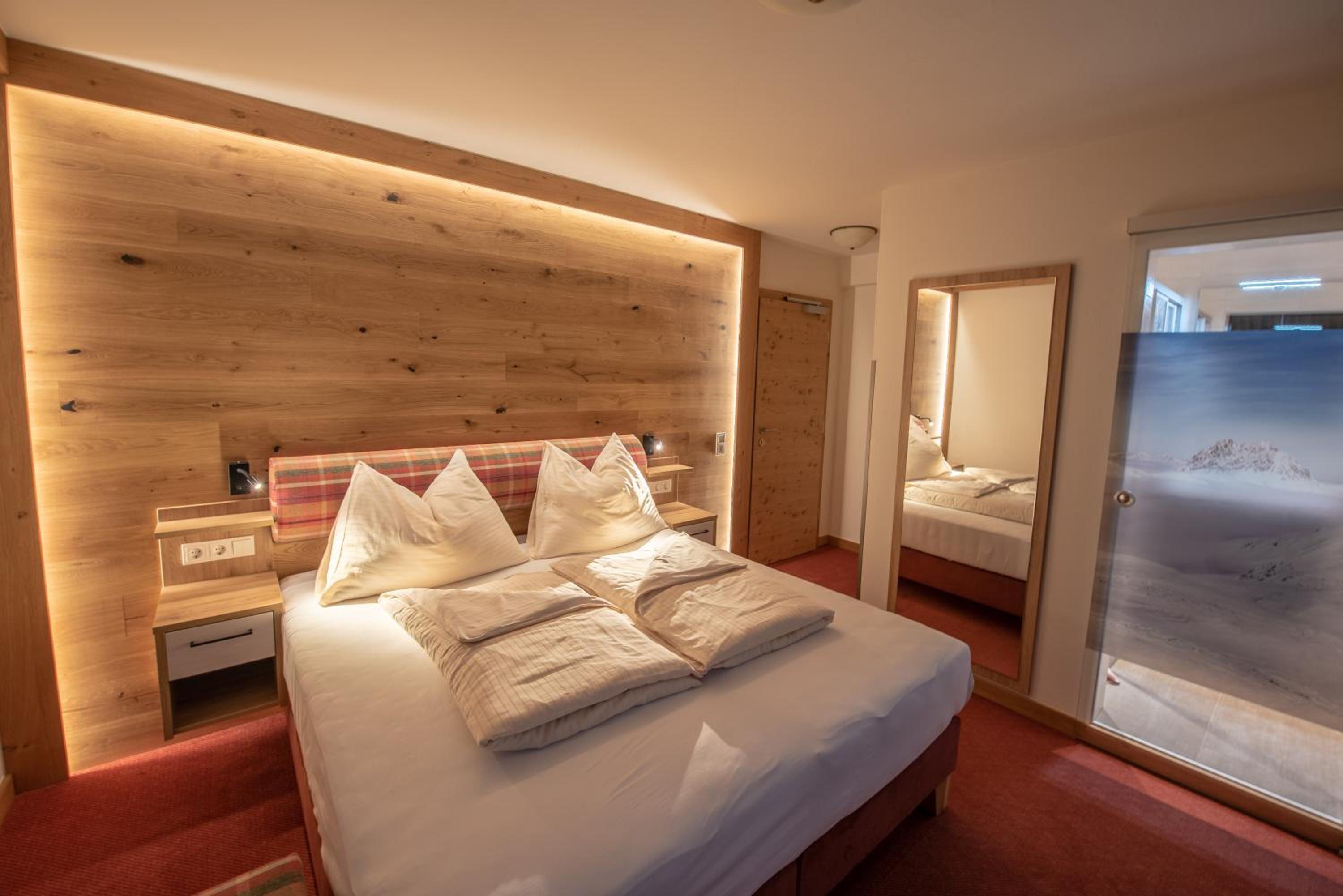 Double Room with Balcony photo 3