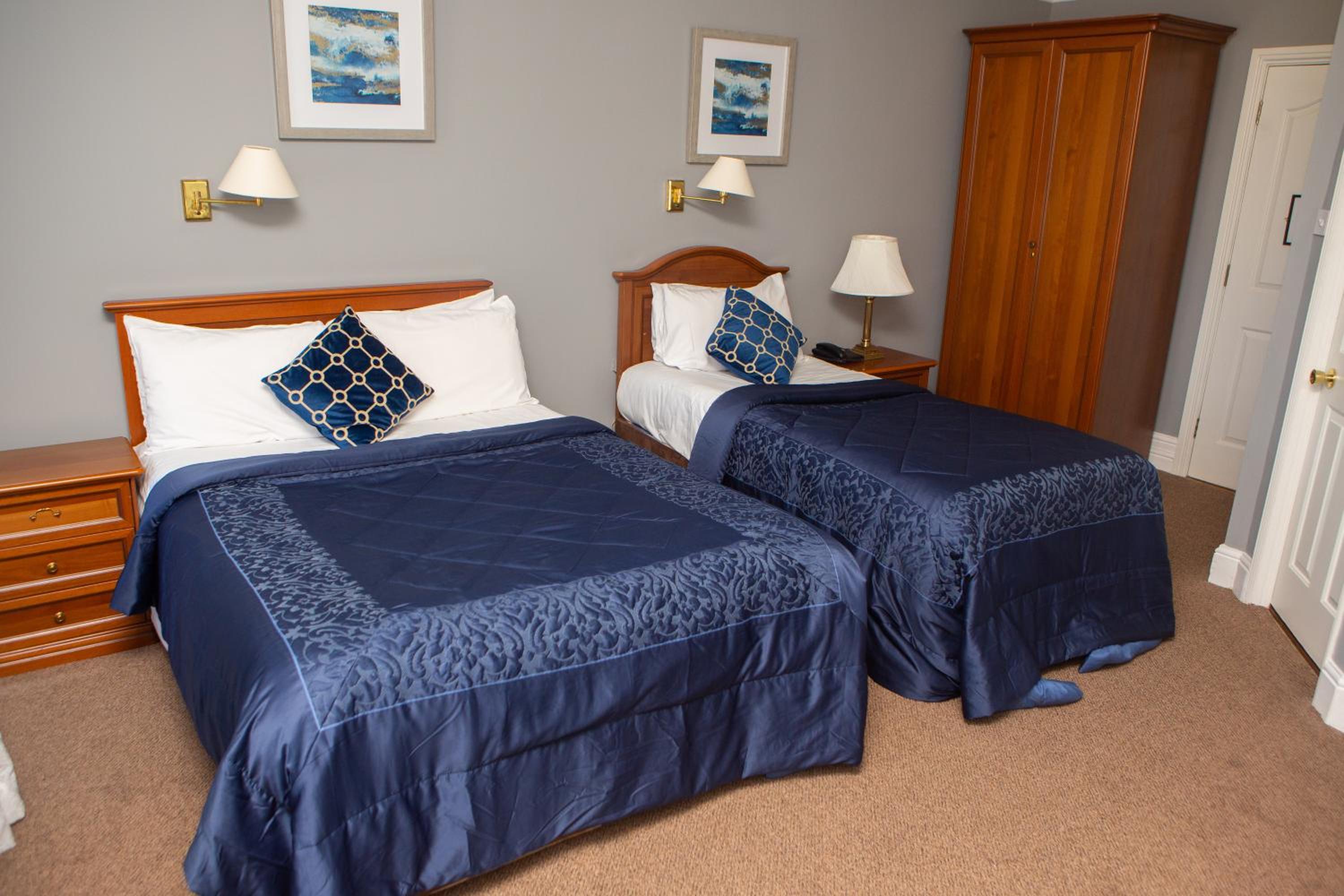 Special Offer - Family Room (2 Adults + 2 Children) photo 1