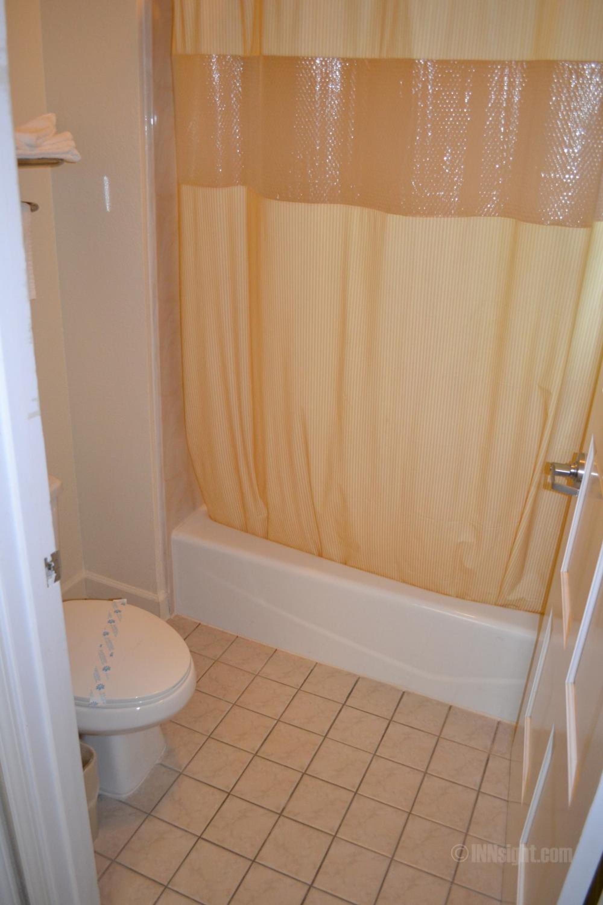 Standard King Room - Non-Smoking  photo 2