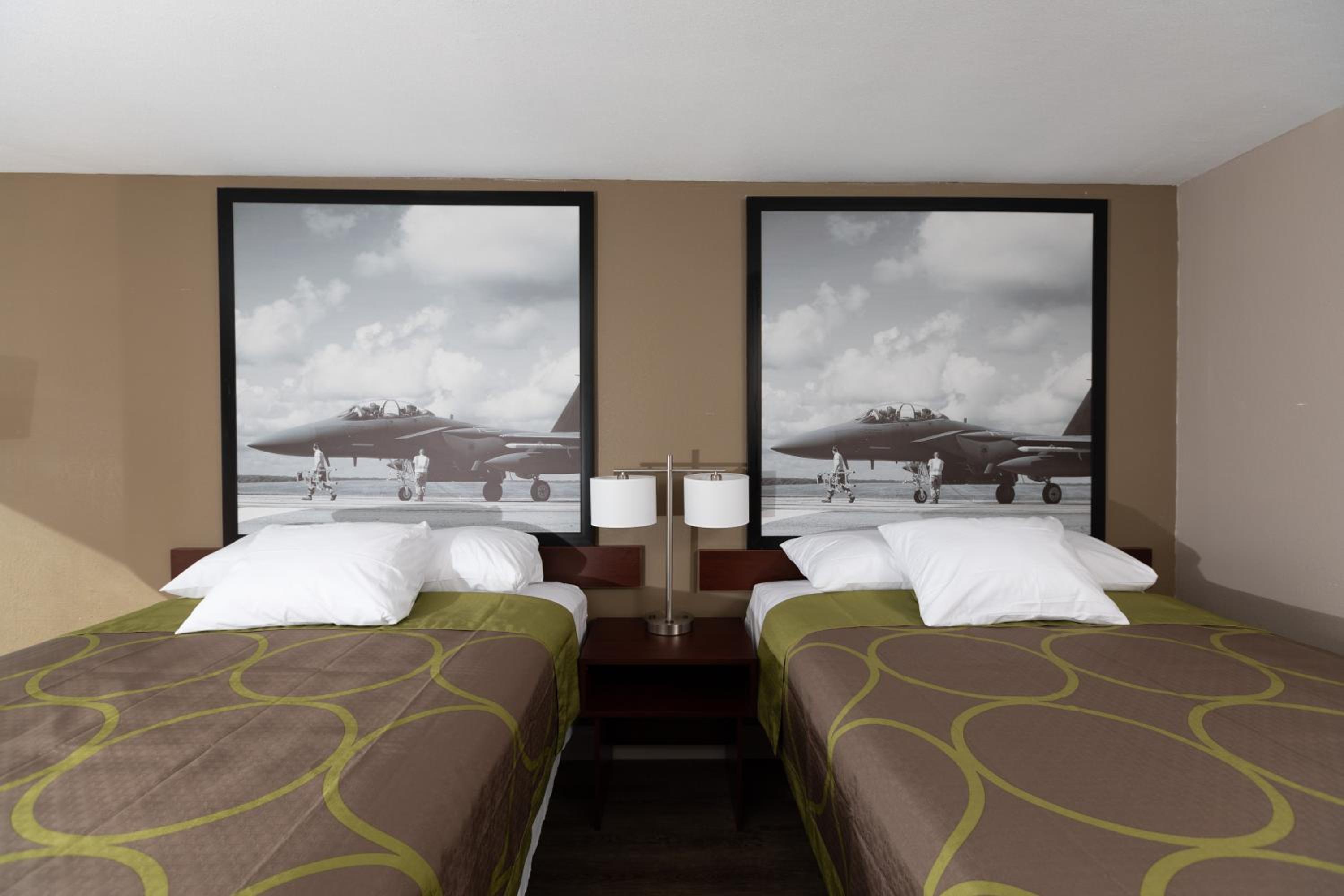 Zimmer mit zwei Queensize-Betten - Nichtraucher photo 1