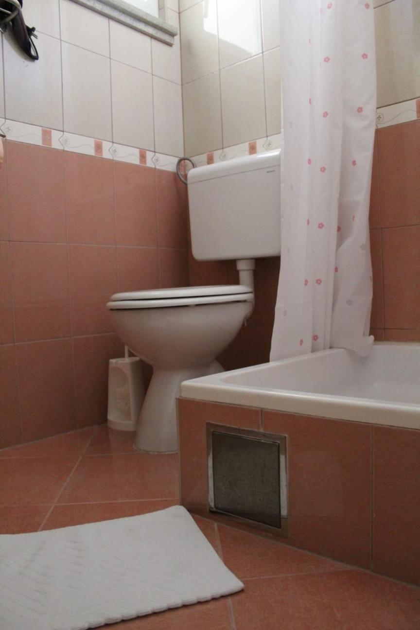 Apartment - Photo 4