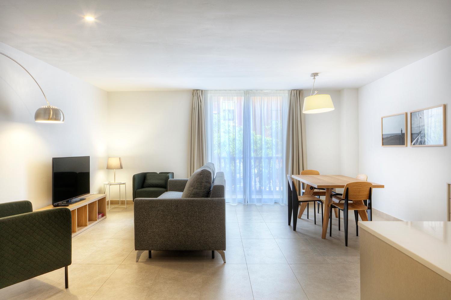 Apartment with View photo 3