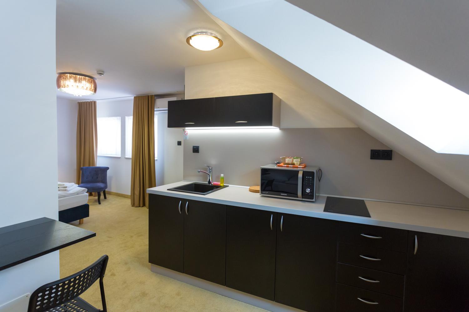 Studio Apartment - Photo 6
