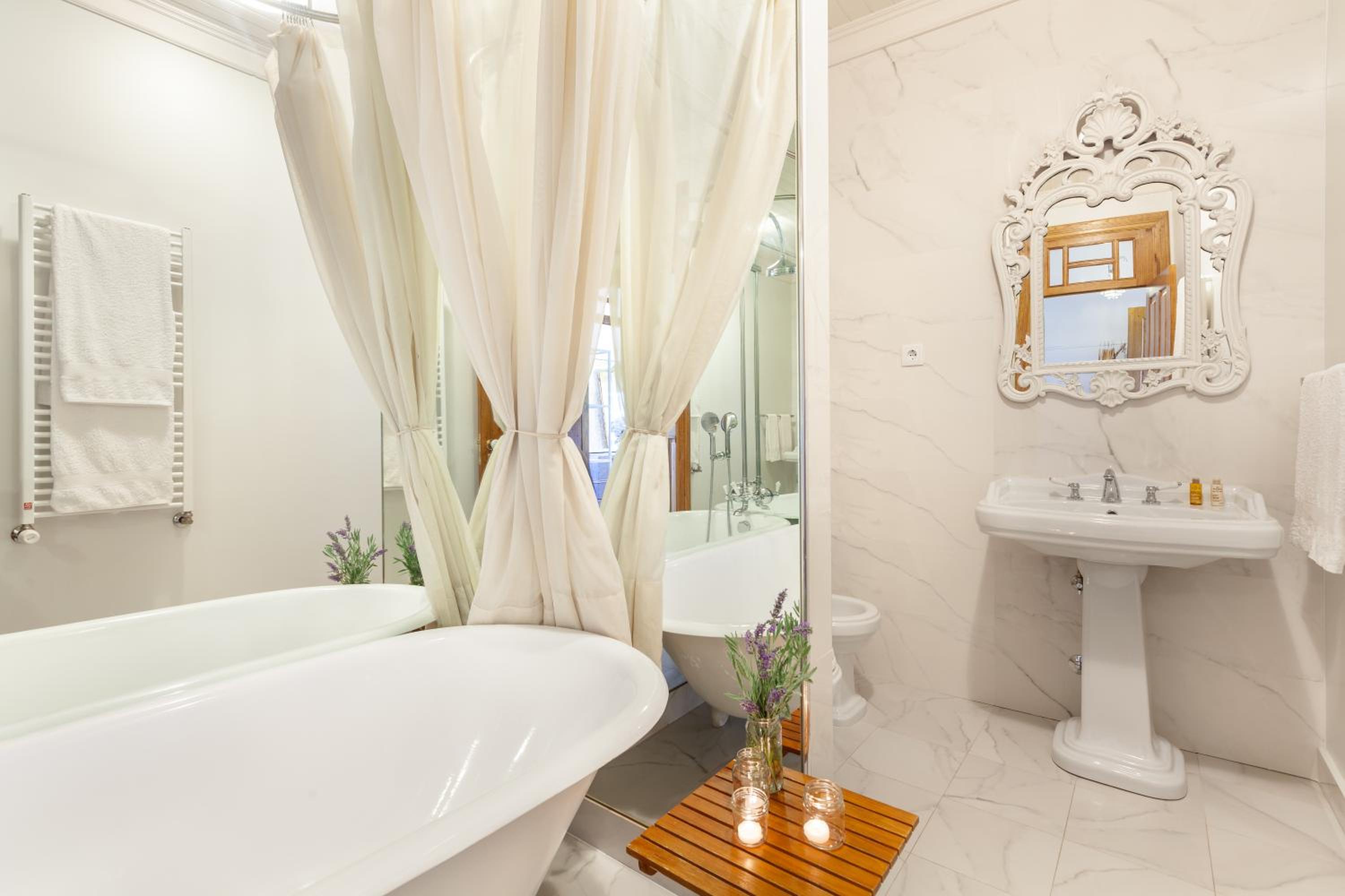 King Suite photo 2