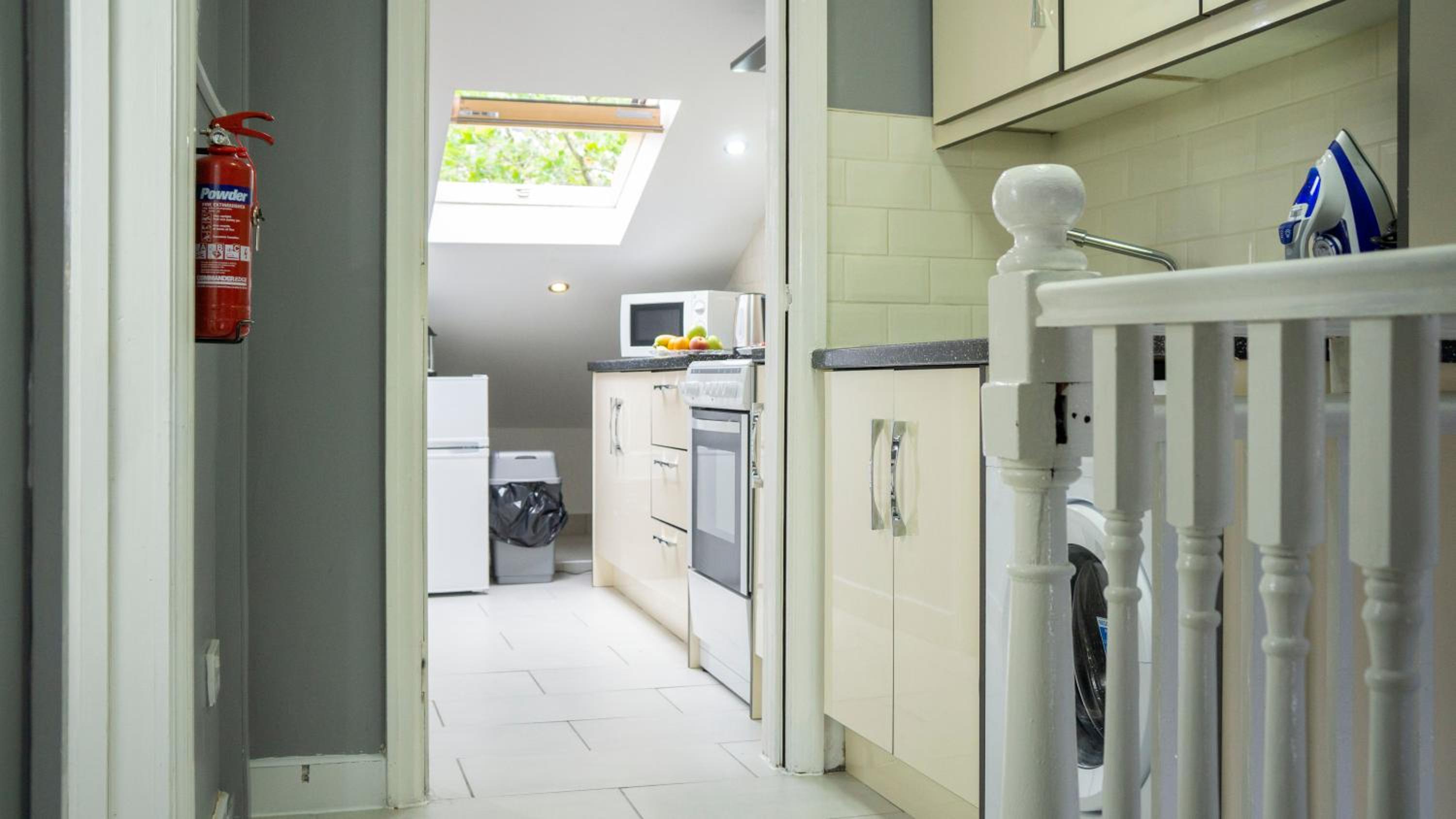 One-Bedroom Apartment - Photo 12