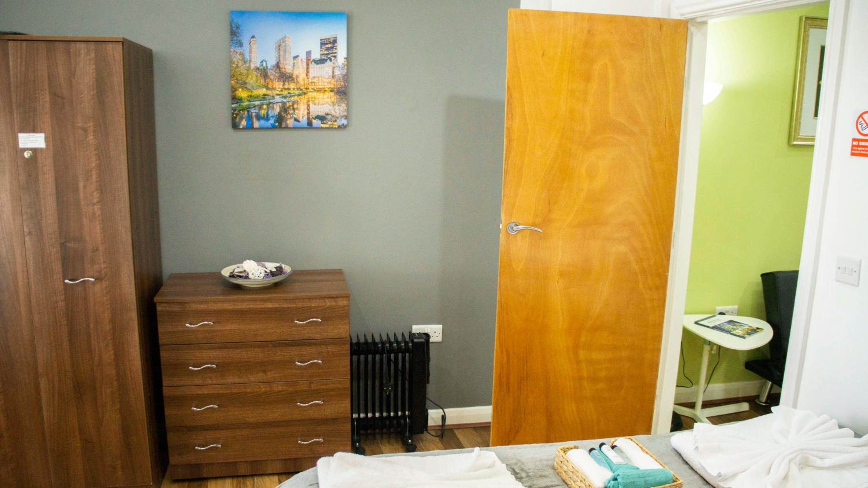 Apartment - Ground Floor - Photo 3