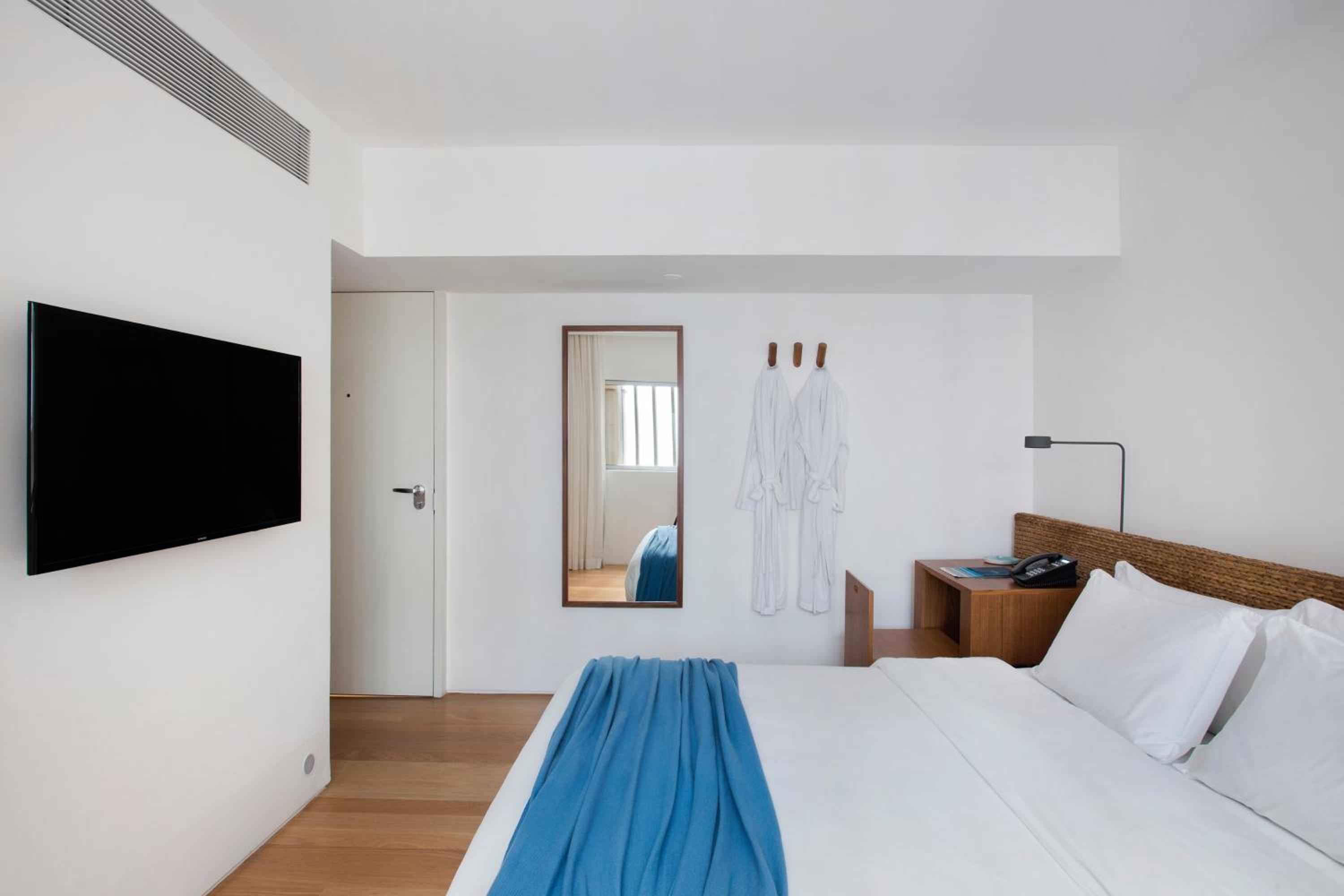 Small room with internal view - Photo 2