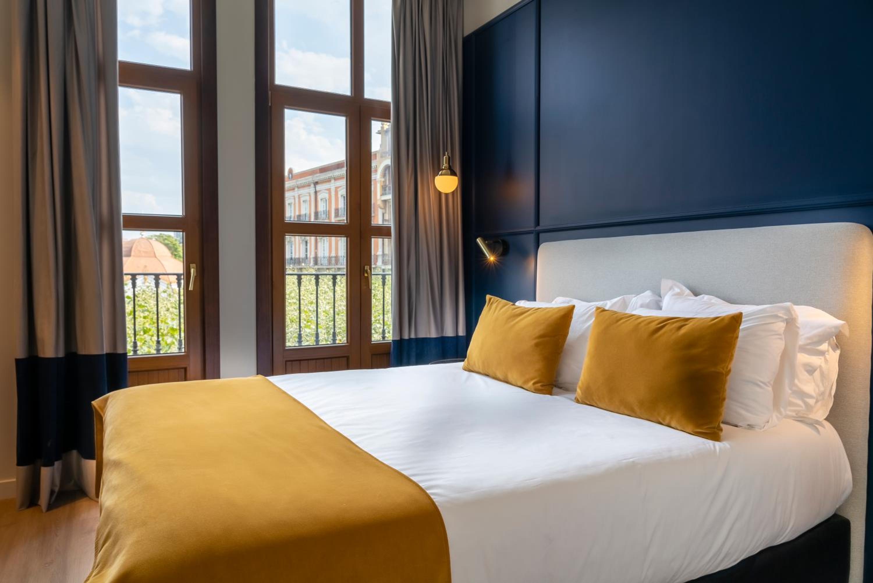 Double or Twin Room - Photo 3