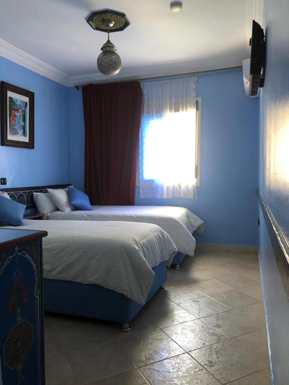 Standard Twin Room - Photo 2