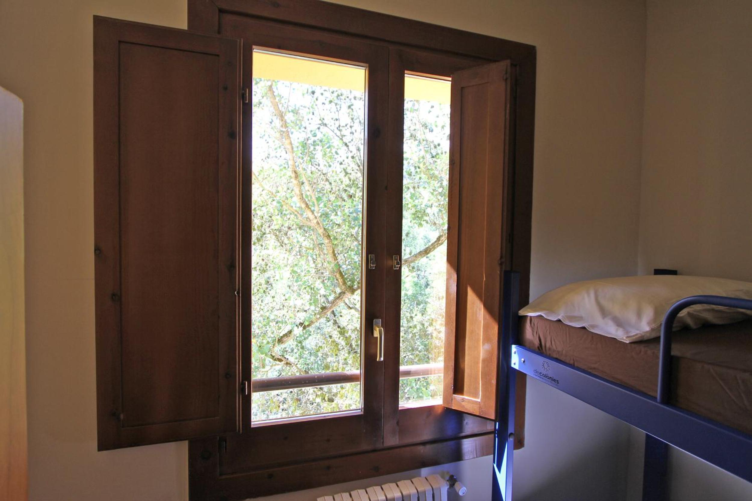 Double or Twin Room with Shared Bathroom photo 2