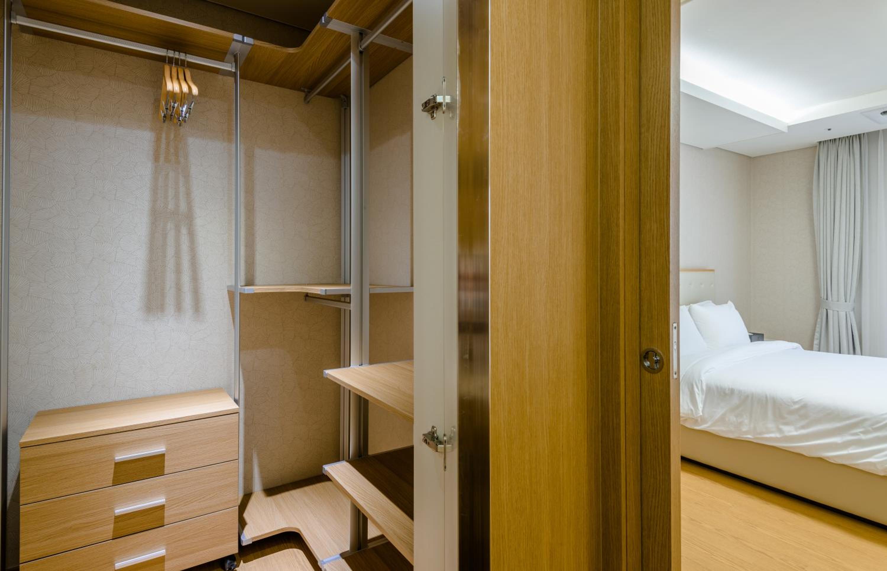 Deluxe Suite - Photo 26