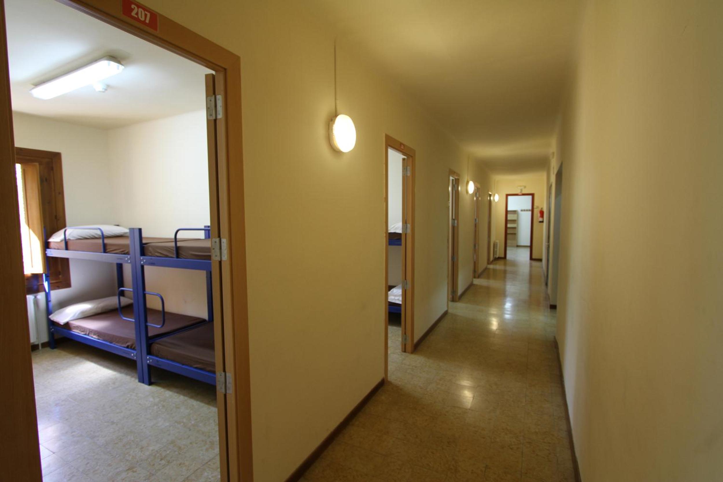 Triple Room with Shared Bathroom photo 2