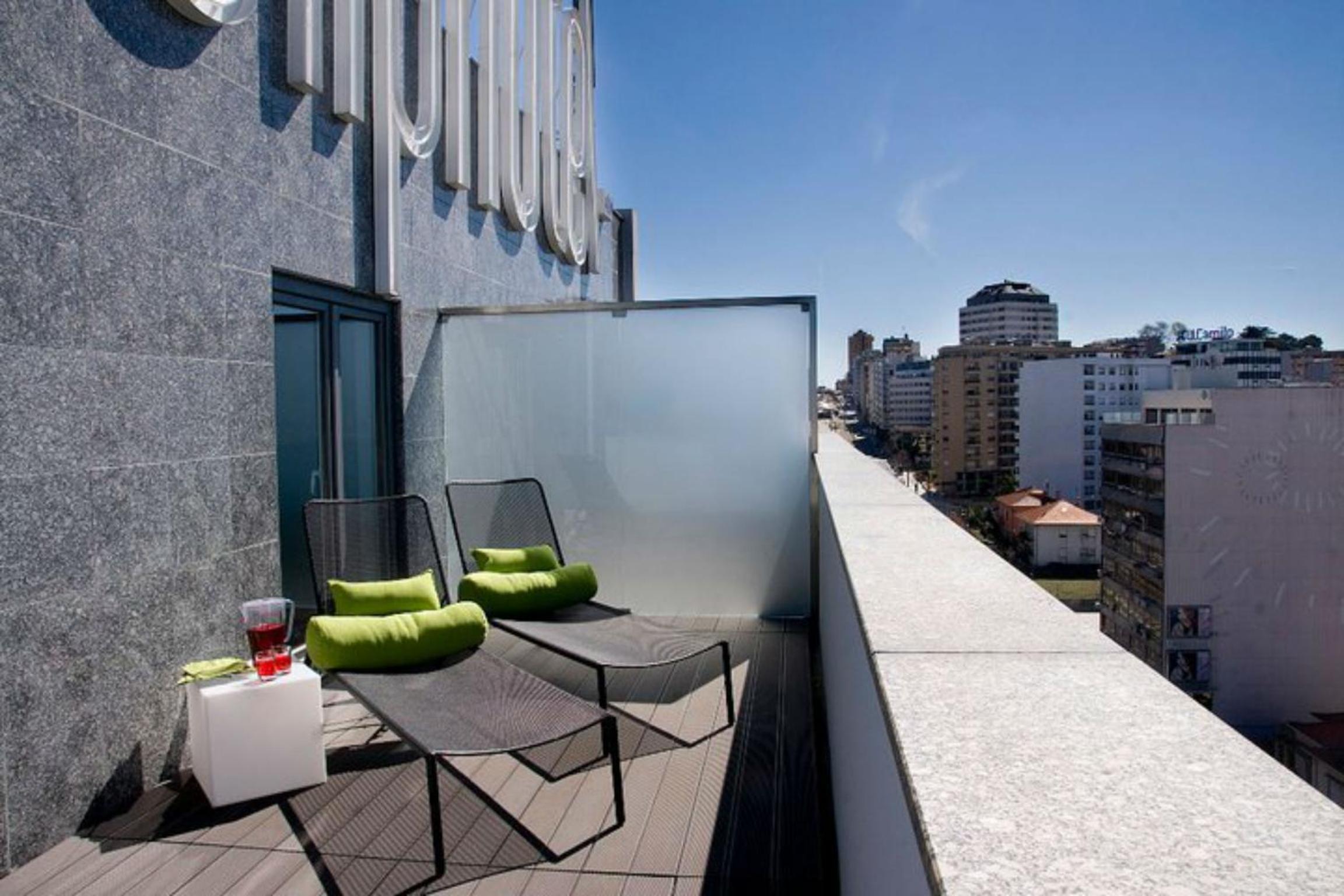 Superior Double Room with Balcony - Photo 5