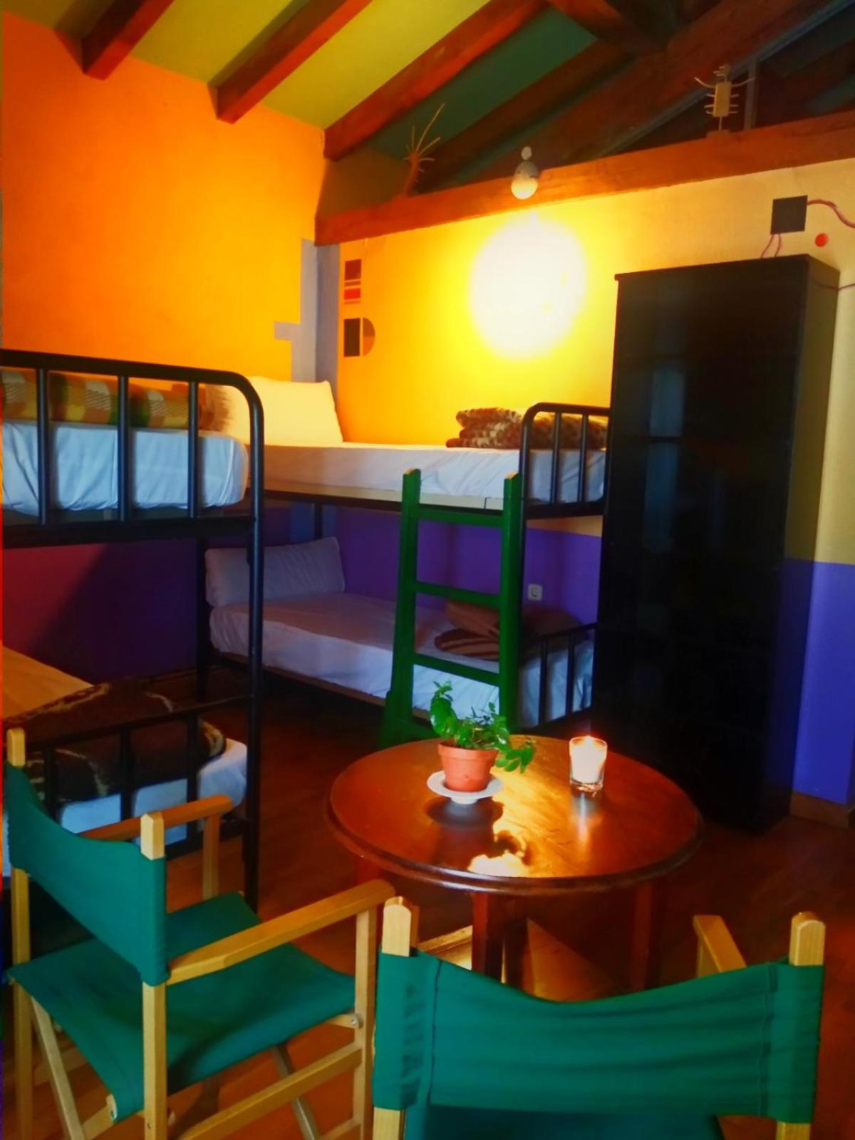 Bed in 8-Bed Mixed Dormitory Room photo 2