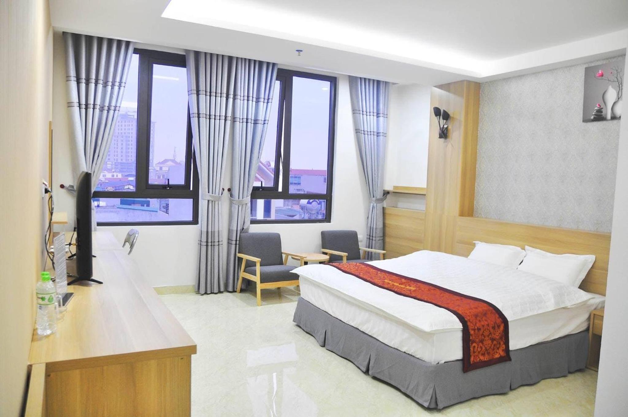 Standard King Room photo 1